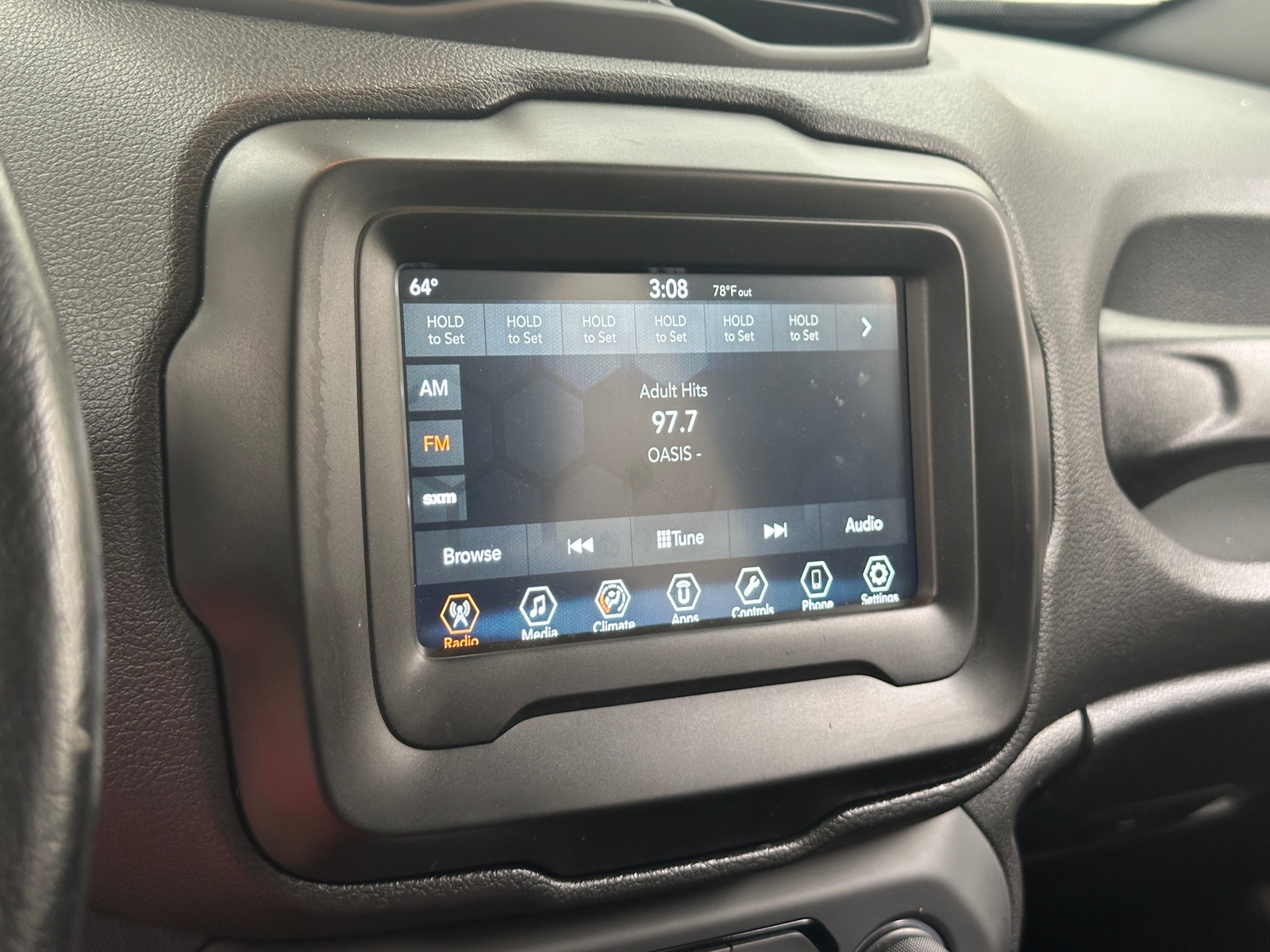 Thumbnail: 2018 Jeep Renegade - 4
