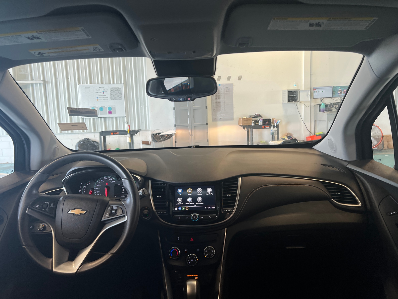 Thumbnail: 2018 Chevrolet Trax - 3