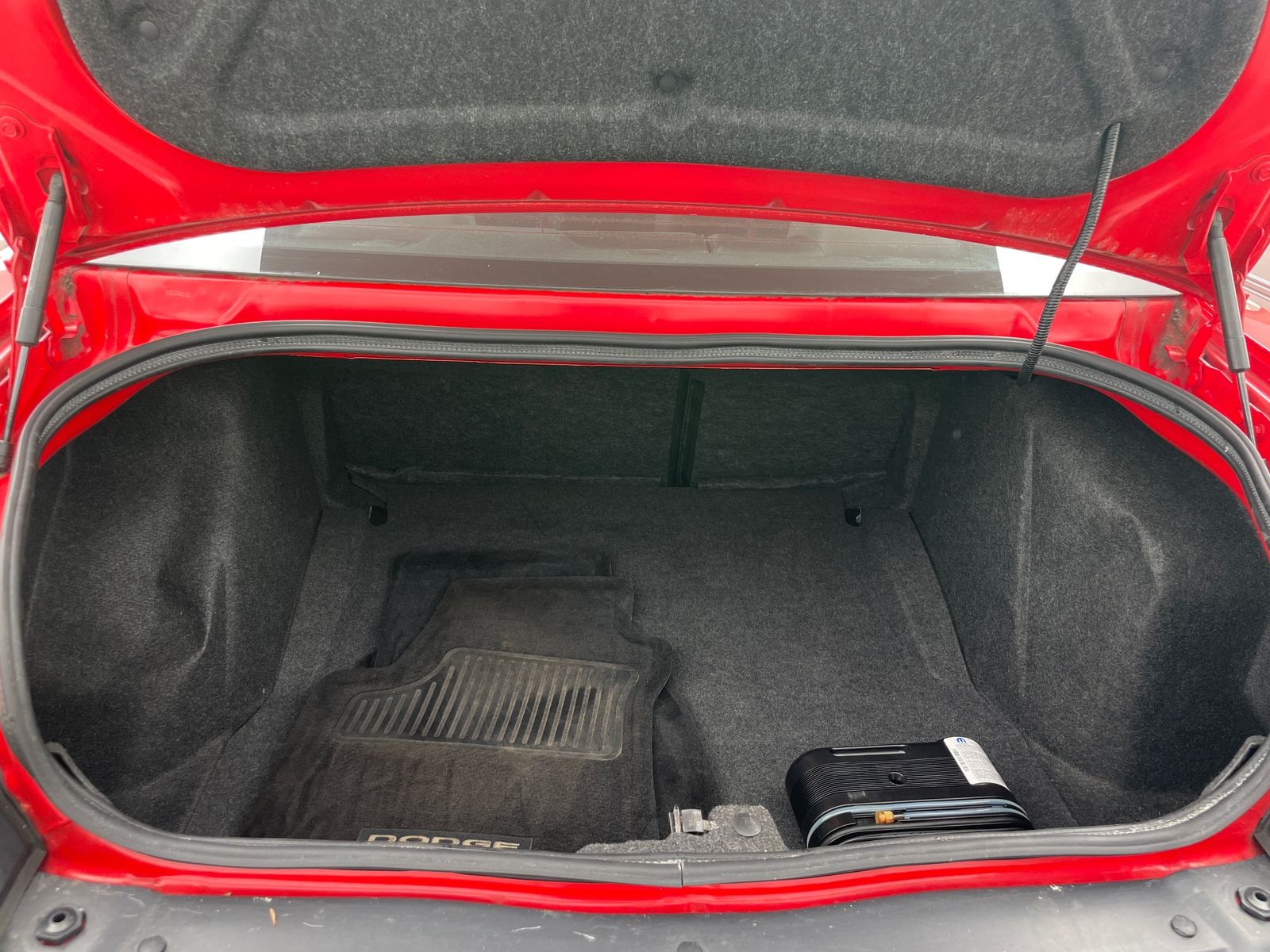 Thumbnail: 2015 Dodge Challenger - 4