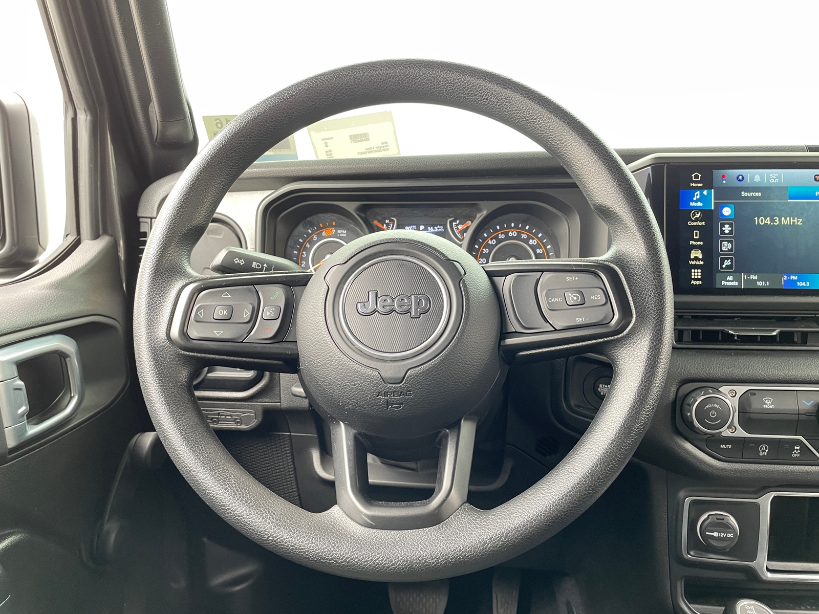 Thumbnail: 2024 Jeep Wrangler - 5