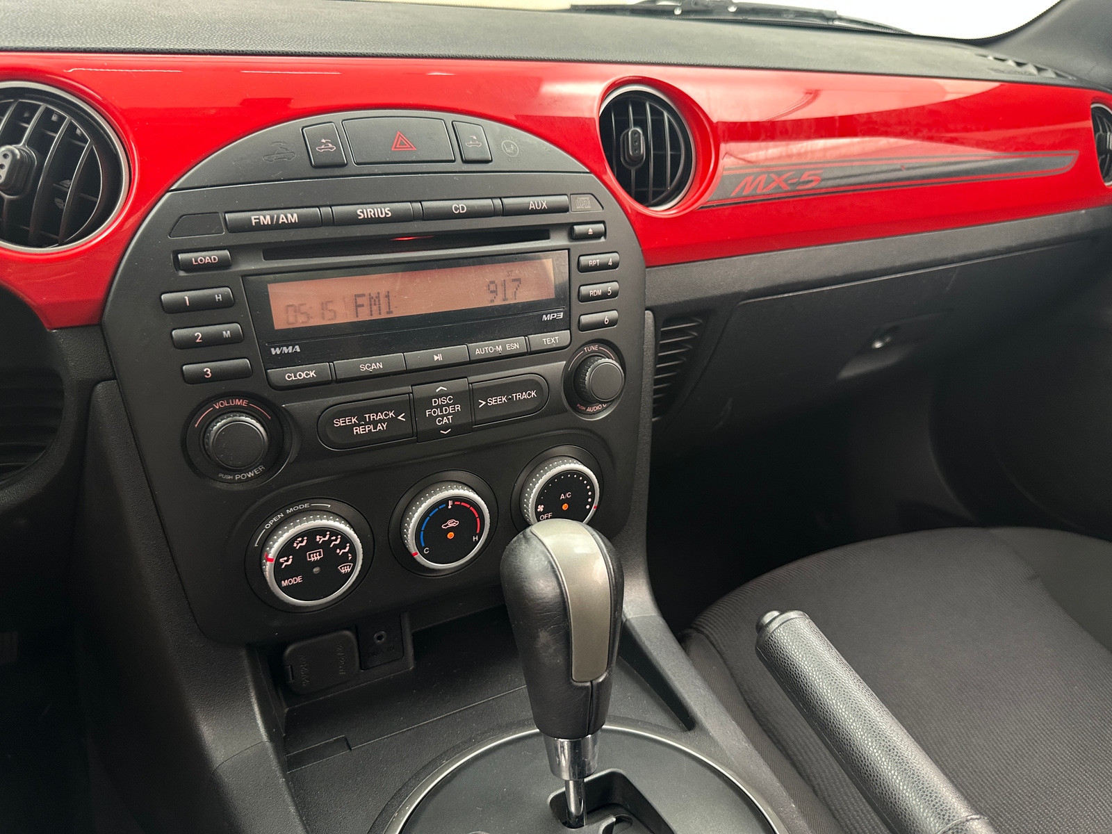 Thumbnail: 2015 Mazda MX-5 Miata - 4