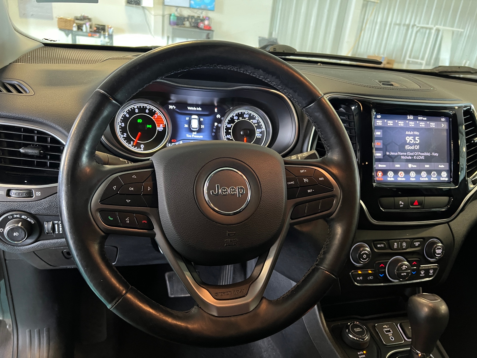 Thumbnail: 2020 Jeep Cherokee - 4