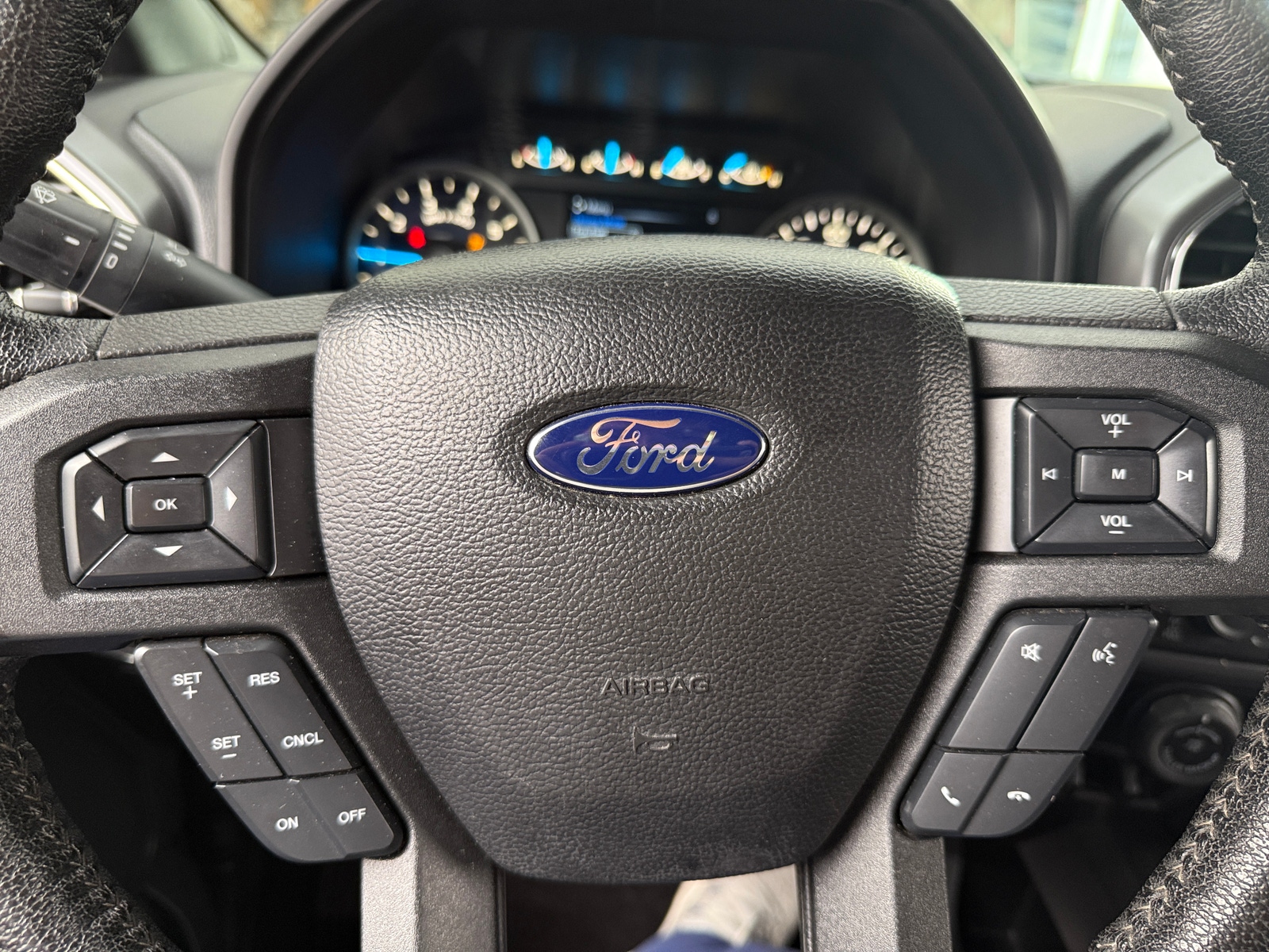 Thumbnail: 2016 Ford Econoline - 5