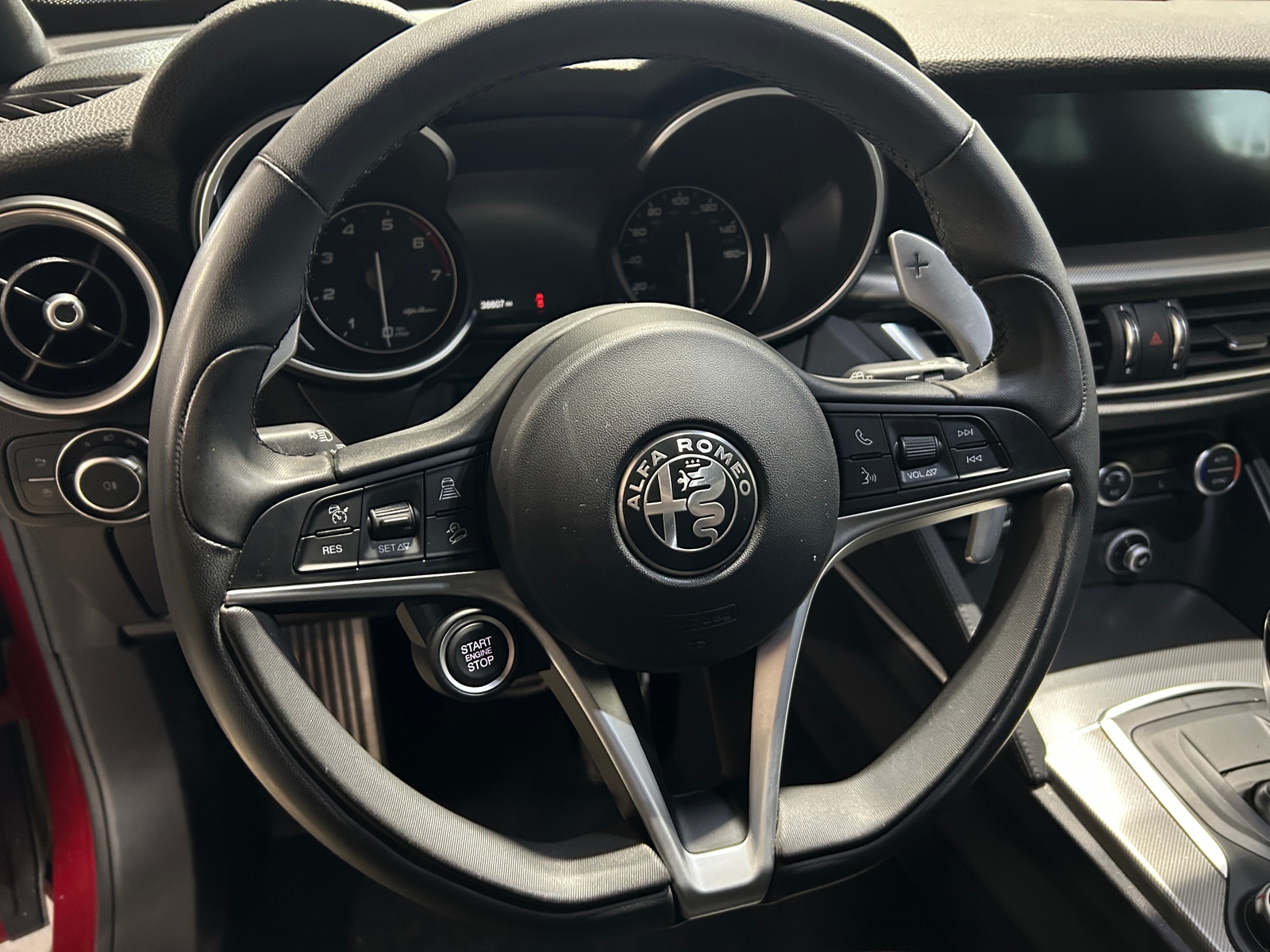 Thumbnail: 2019 Alfa Romeo Stelvio - 4