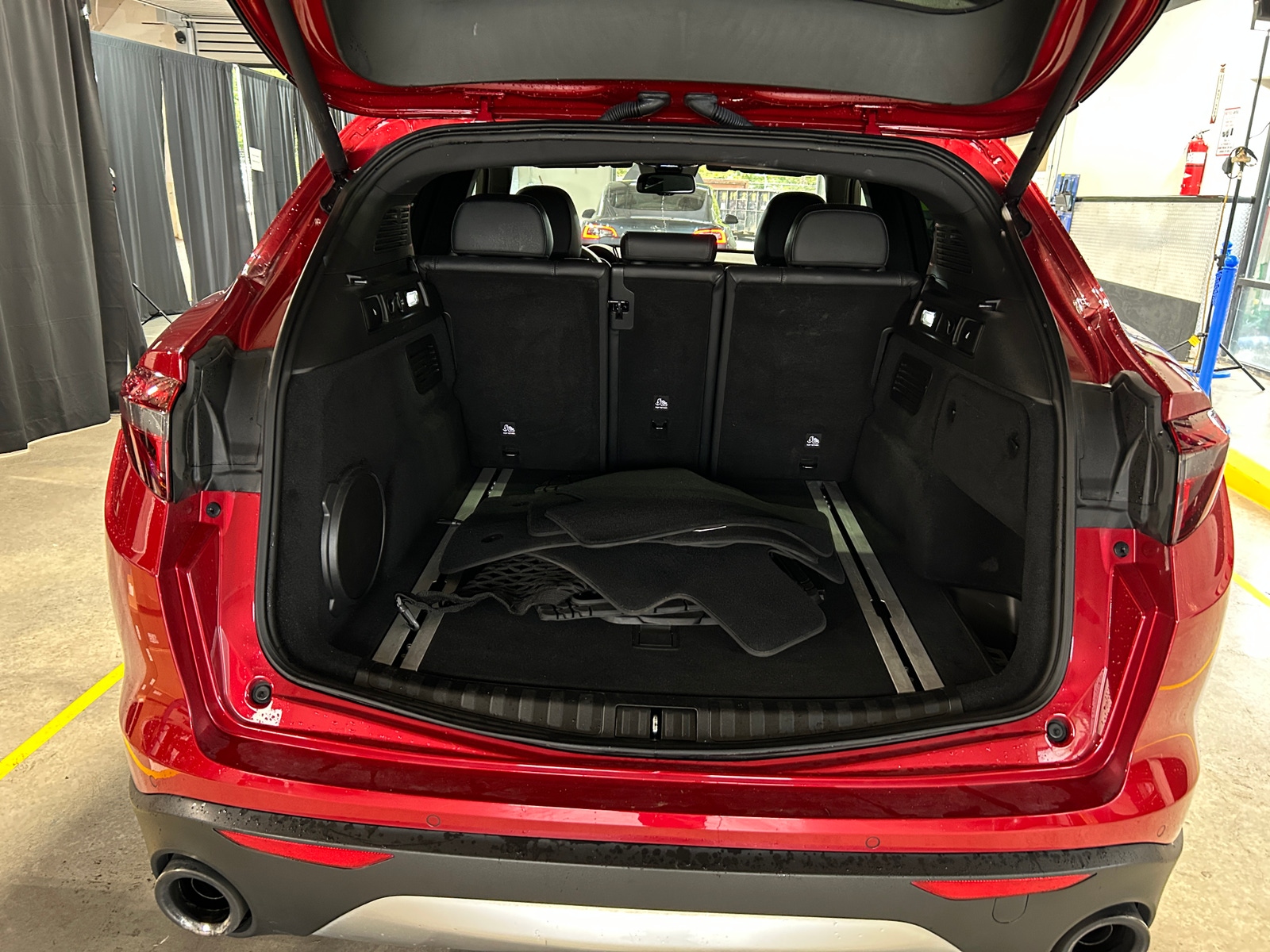 Thumbnail: 2019 Alfa Romeo Stelvio - 6
