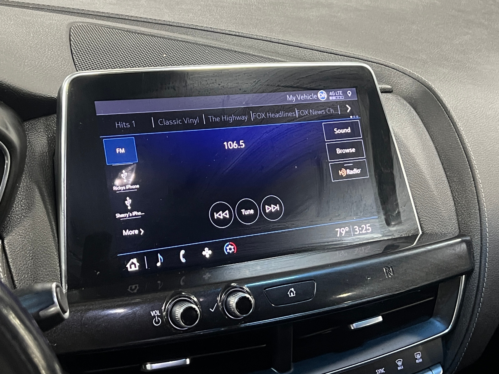 Thumbnail: 2020 Cadillac CT5 - 3