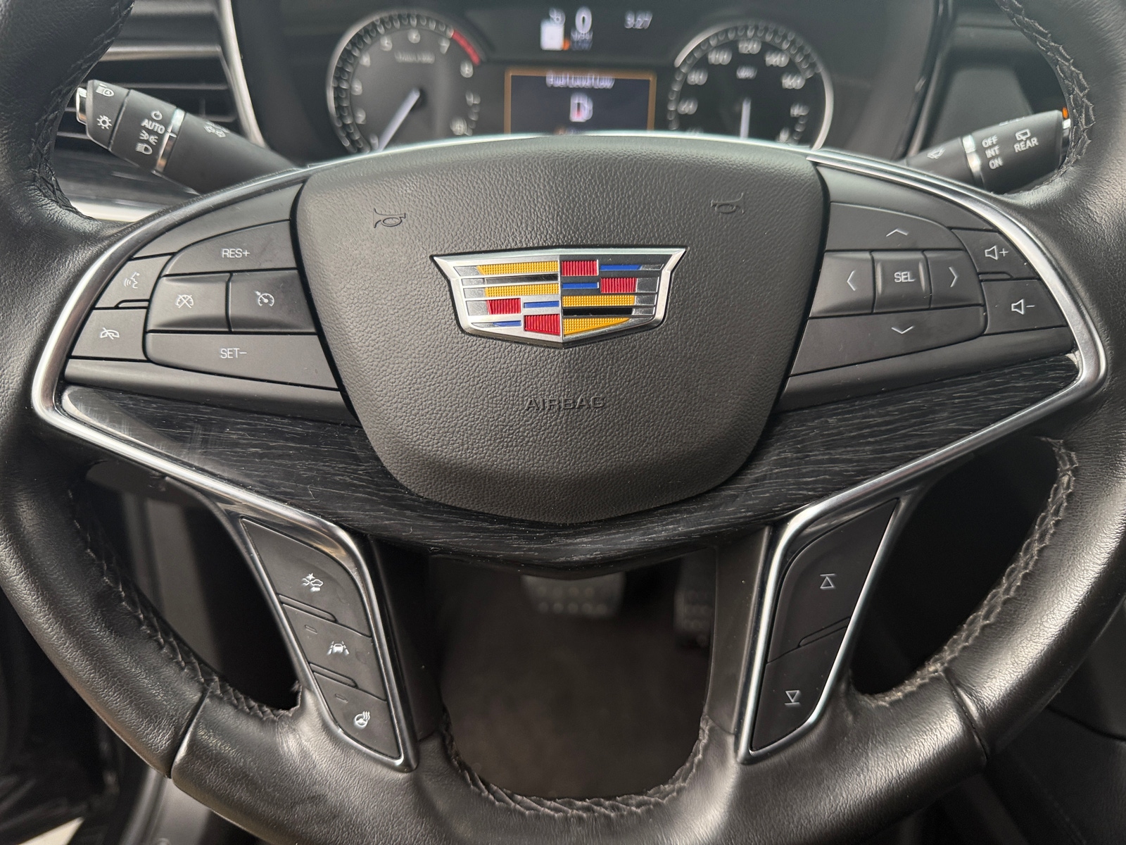 Thumbnail: 2020 Cadillac XT5 - 4