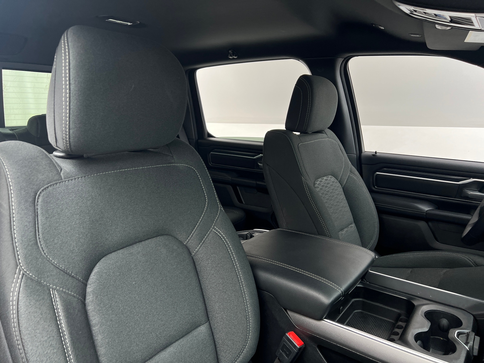 Thumbnail: 2025 RAM 1500 - 2