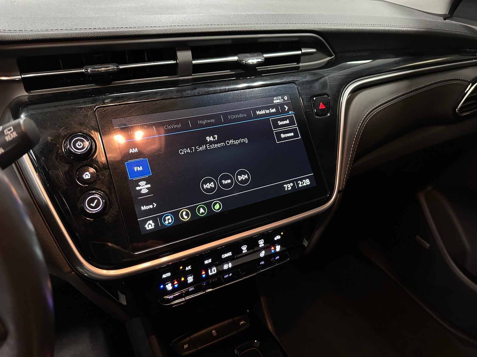 Thumbnail: 2023 Chevrolet Bolt EUV - 3