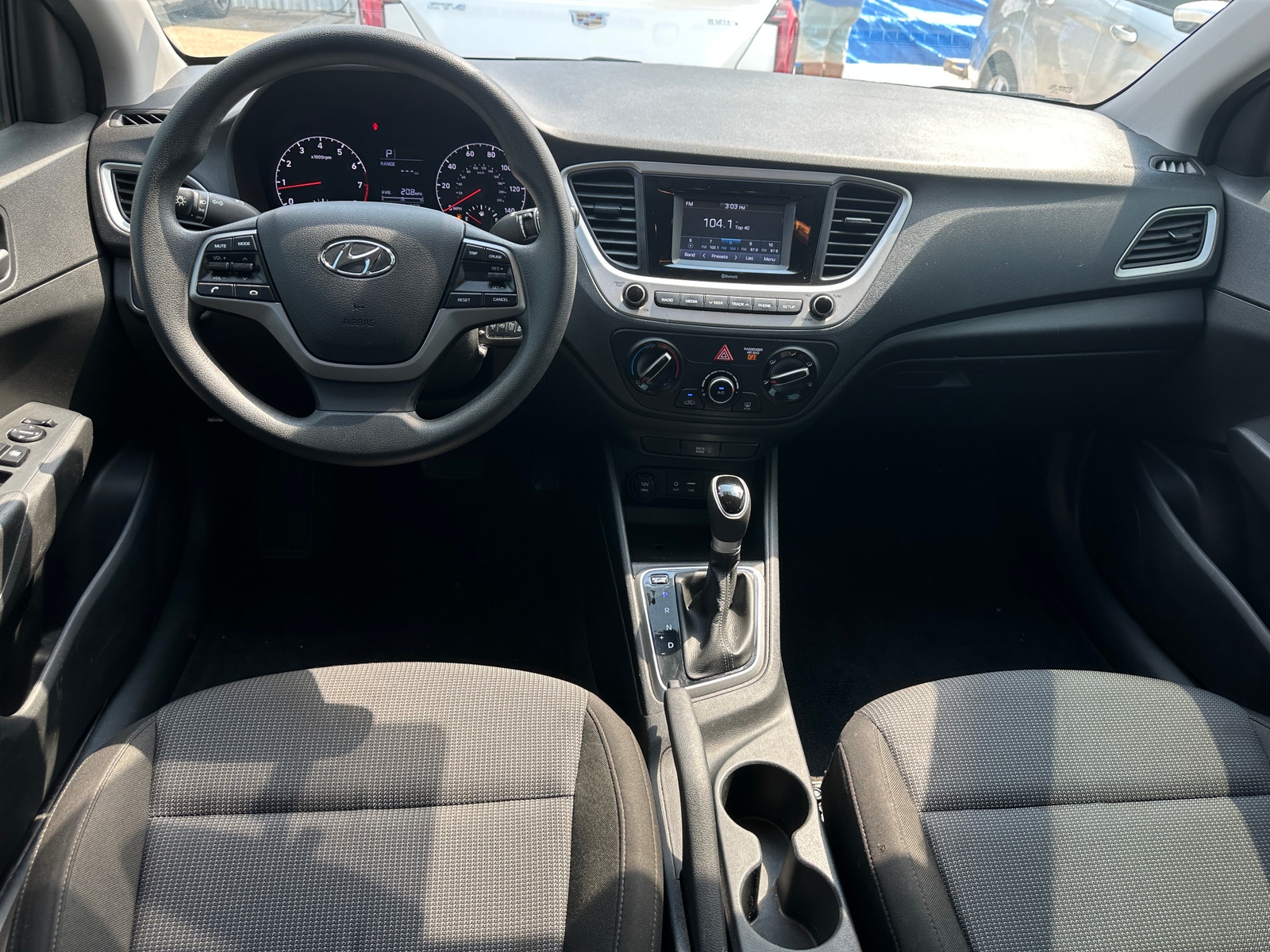 Thumbnail: 2022 Hyundai Accent - 3