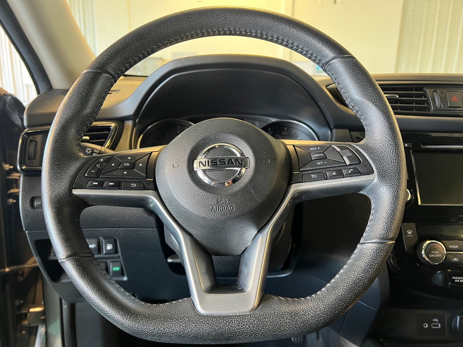 Thumbnail: 2019 Nissan Rogue - 5