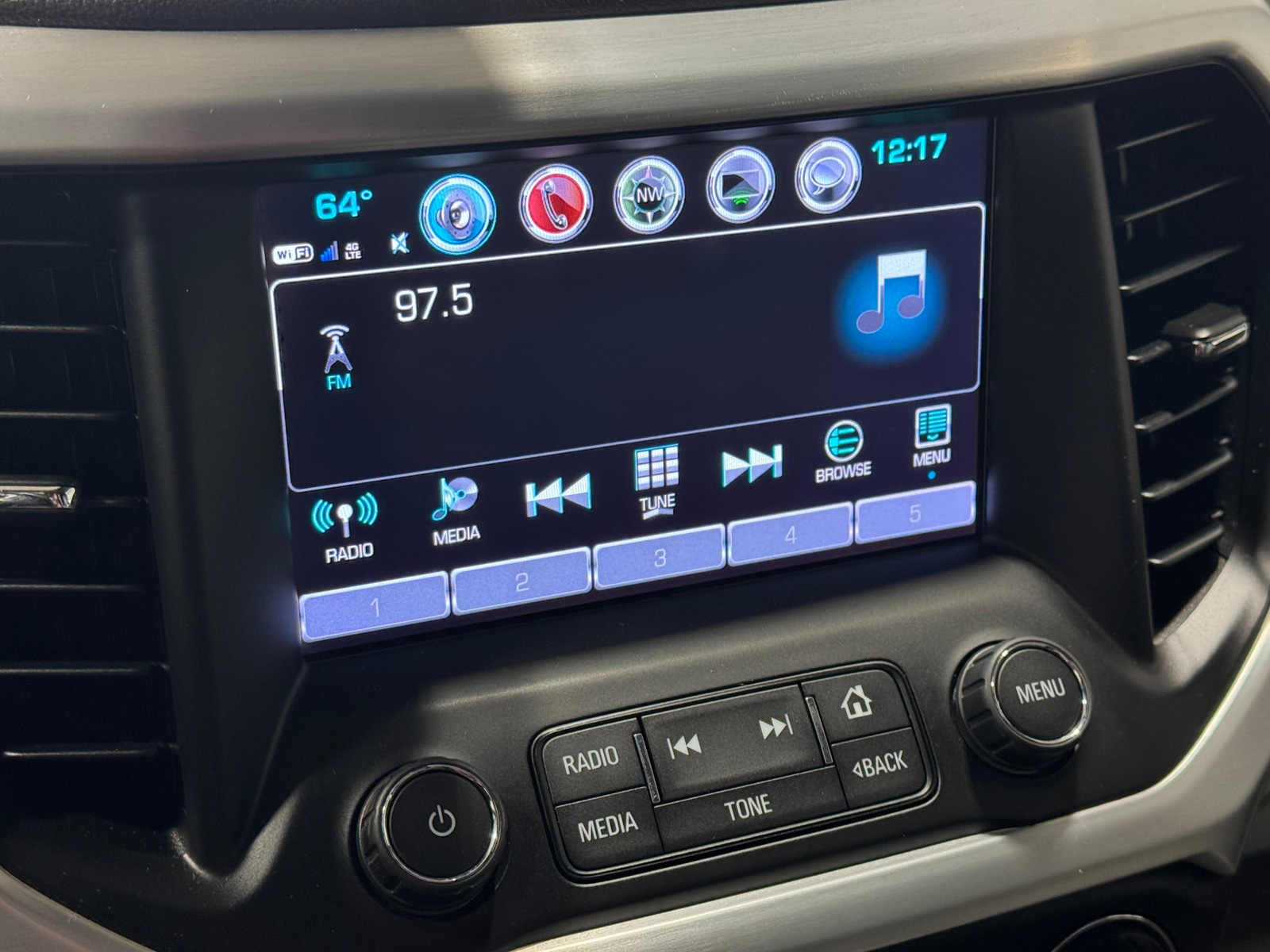 Thumbnail: 2017 GMC Acadia - 3