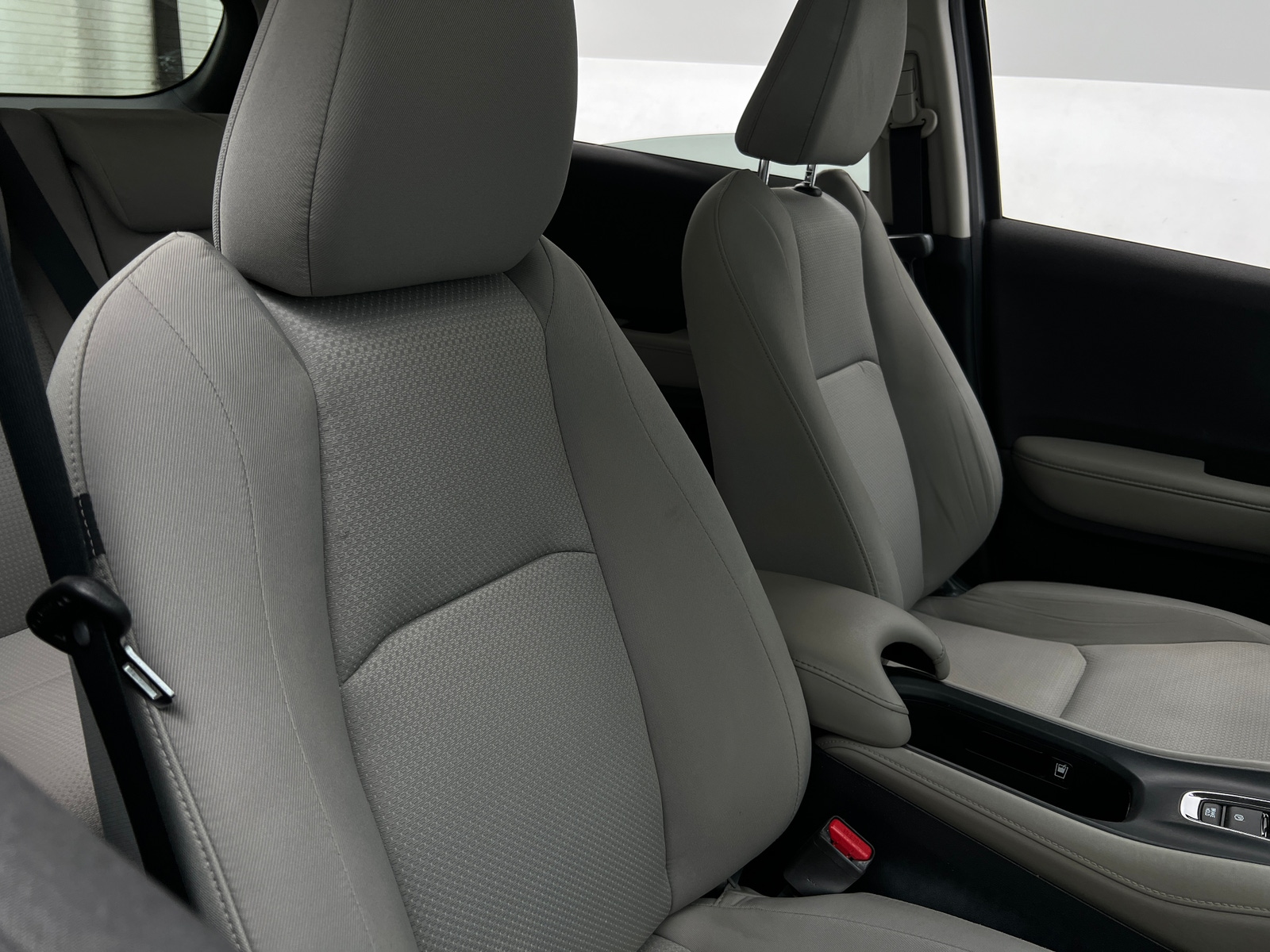Thumbnail: 2019 Honda HR-V - 2