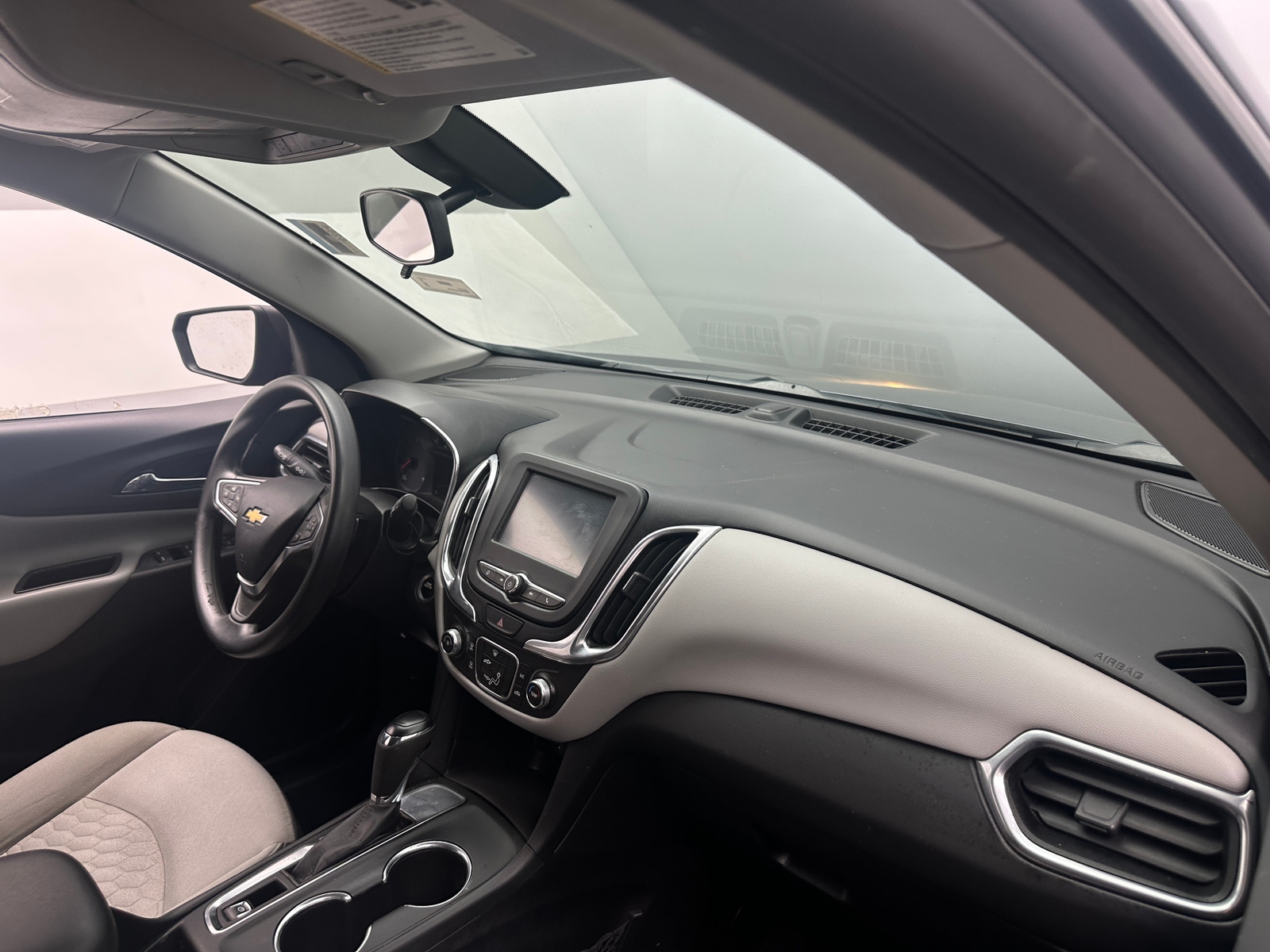 Thumbnail: 2018 Chevrolet Equinox - 3