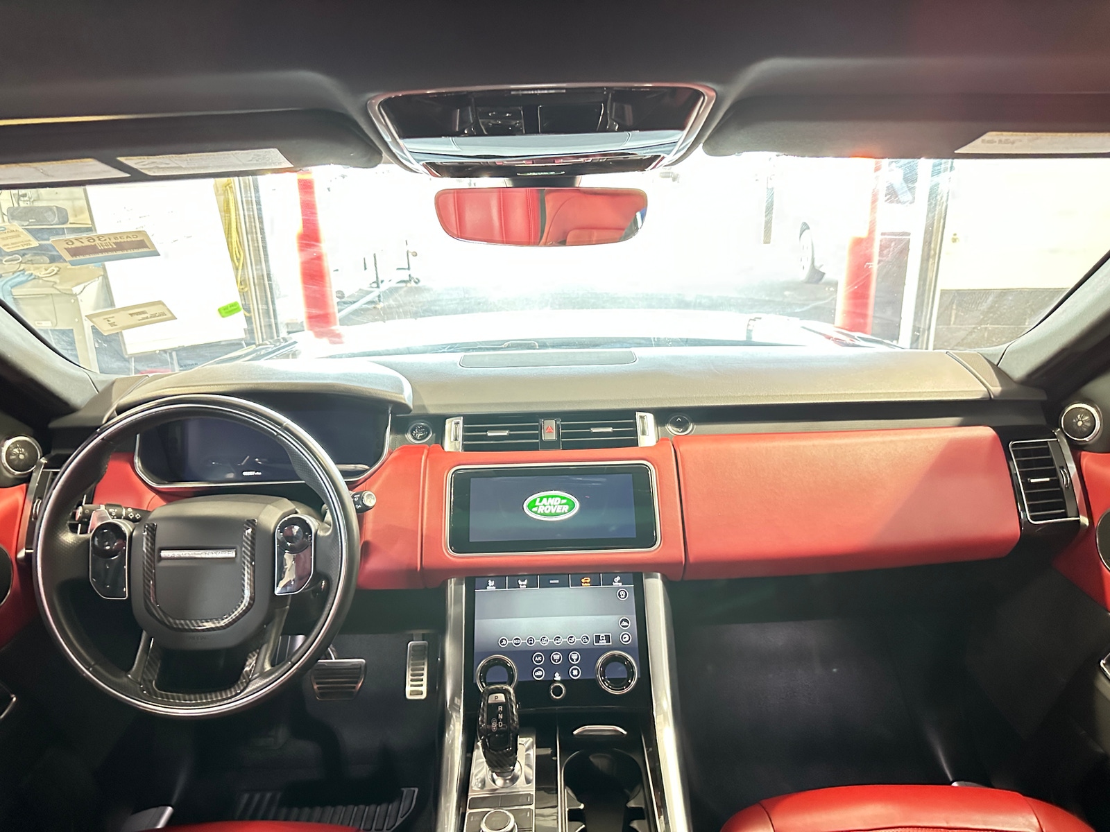 Thumbnail: 2019 Land Rover Range Rover Sport - 2