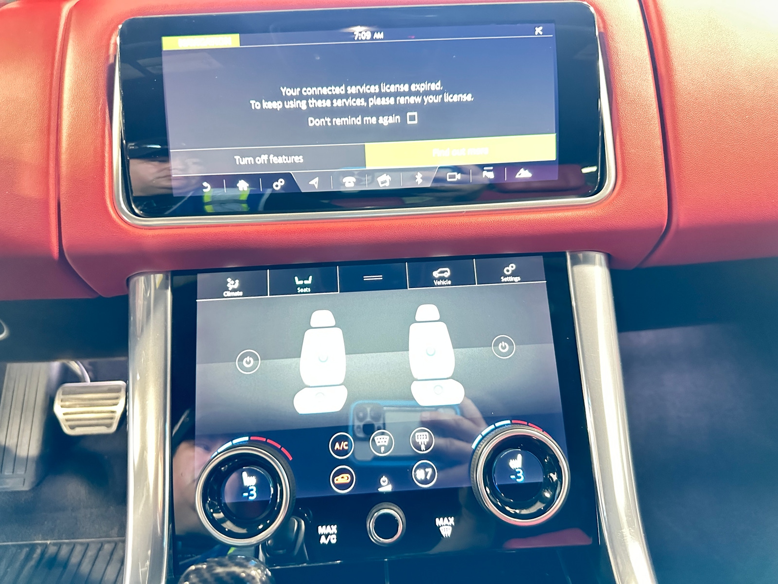 Thumbnail: 2019 Land Rover Range Rover Sport - 3