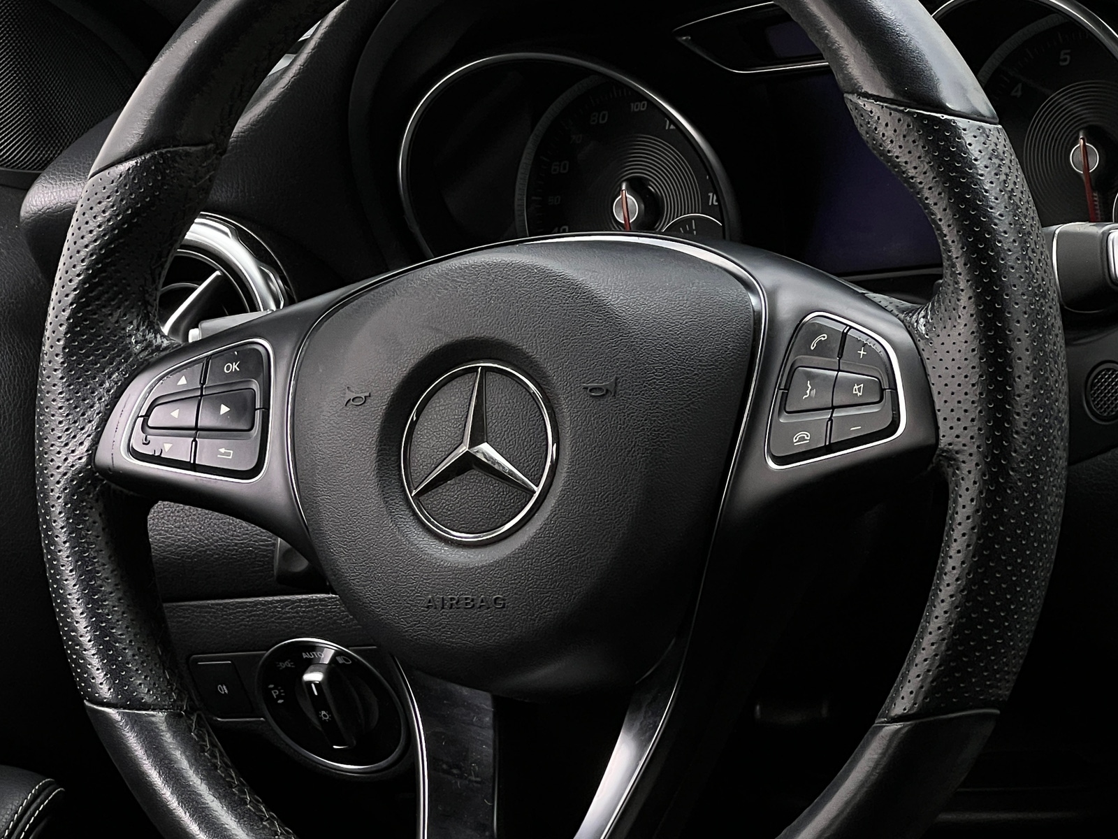 Thumbnail: 2019 Mercedes-Benz GLA - 4
