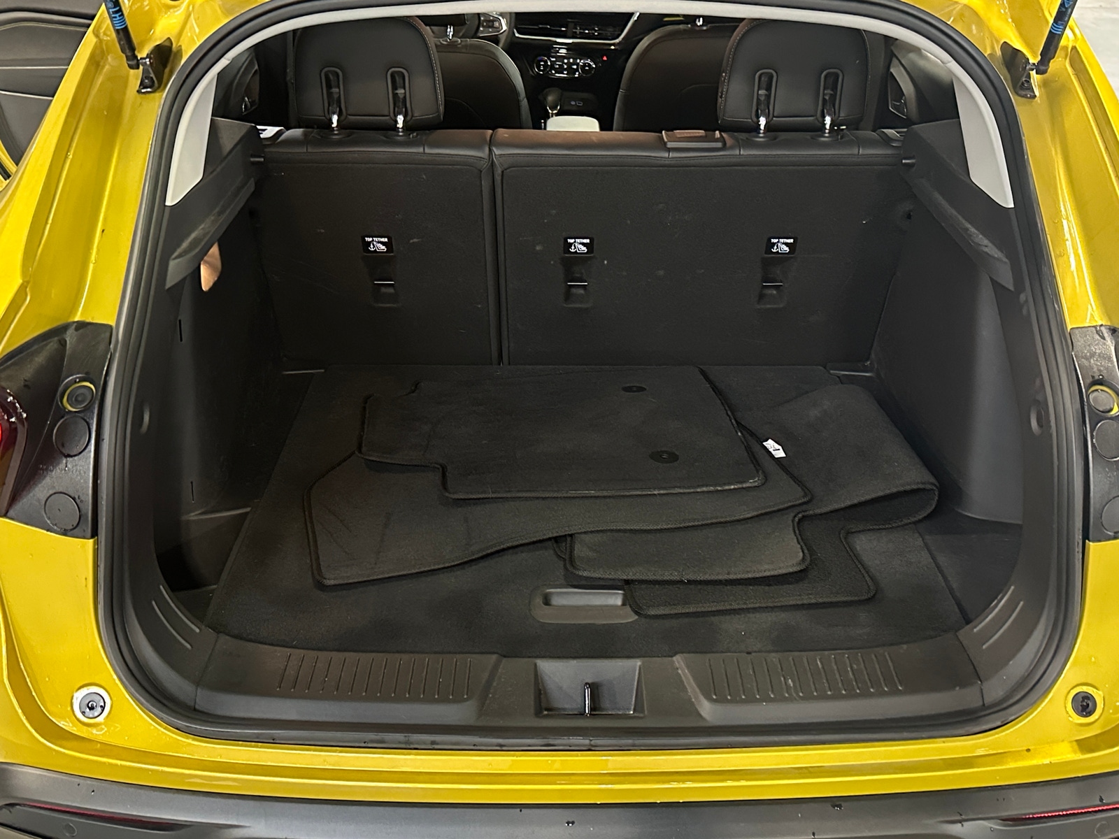 Thumbnail: 2025 Chevrolet Trax - 6