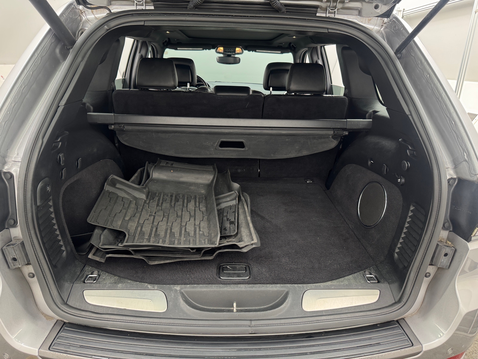 Thumbnail: 2018 Jeep Grand Cherokee - 6
