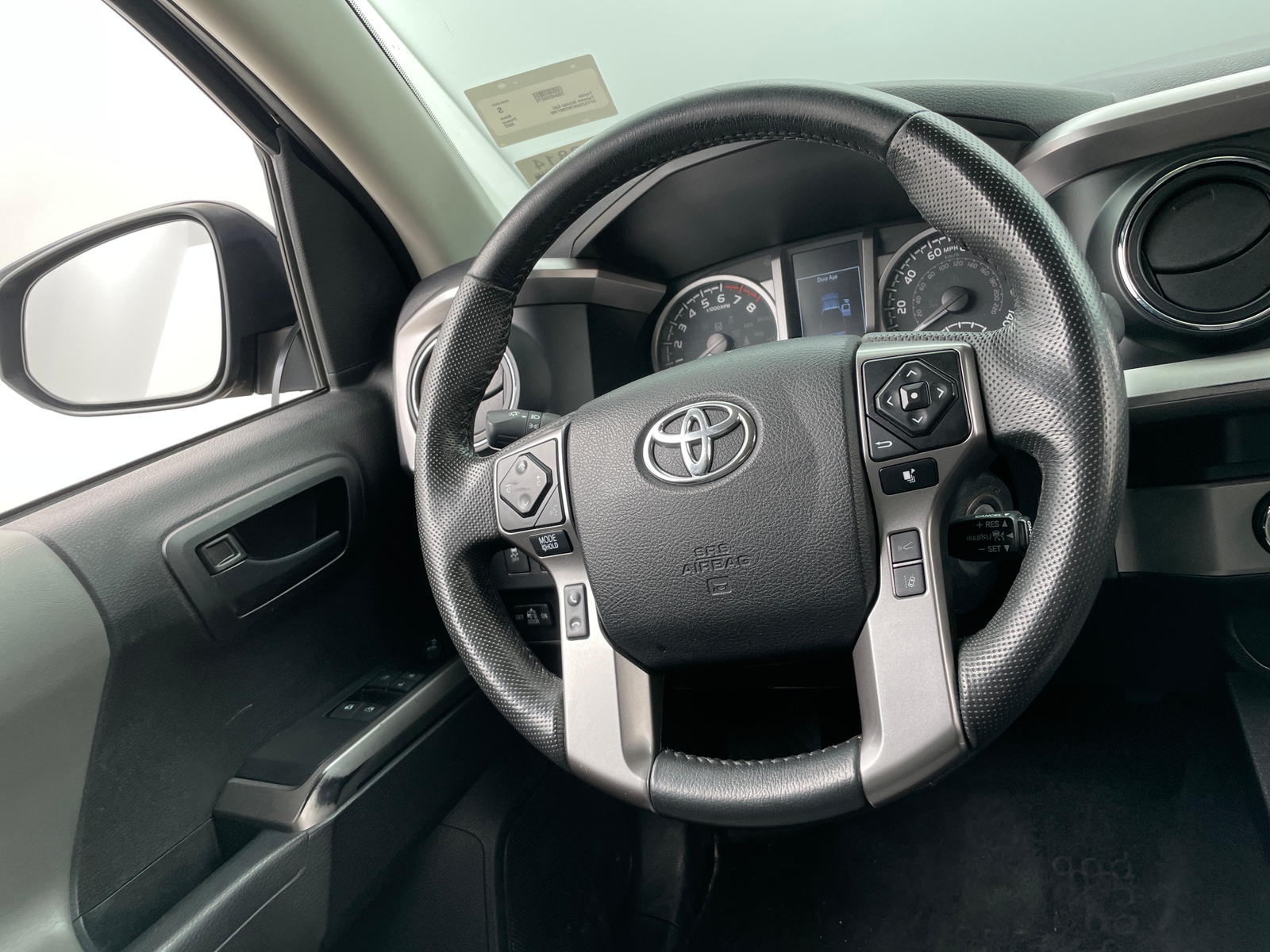 Thumbnail: 2022 Toyota Tacoma - 5