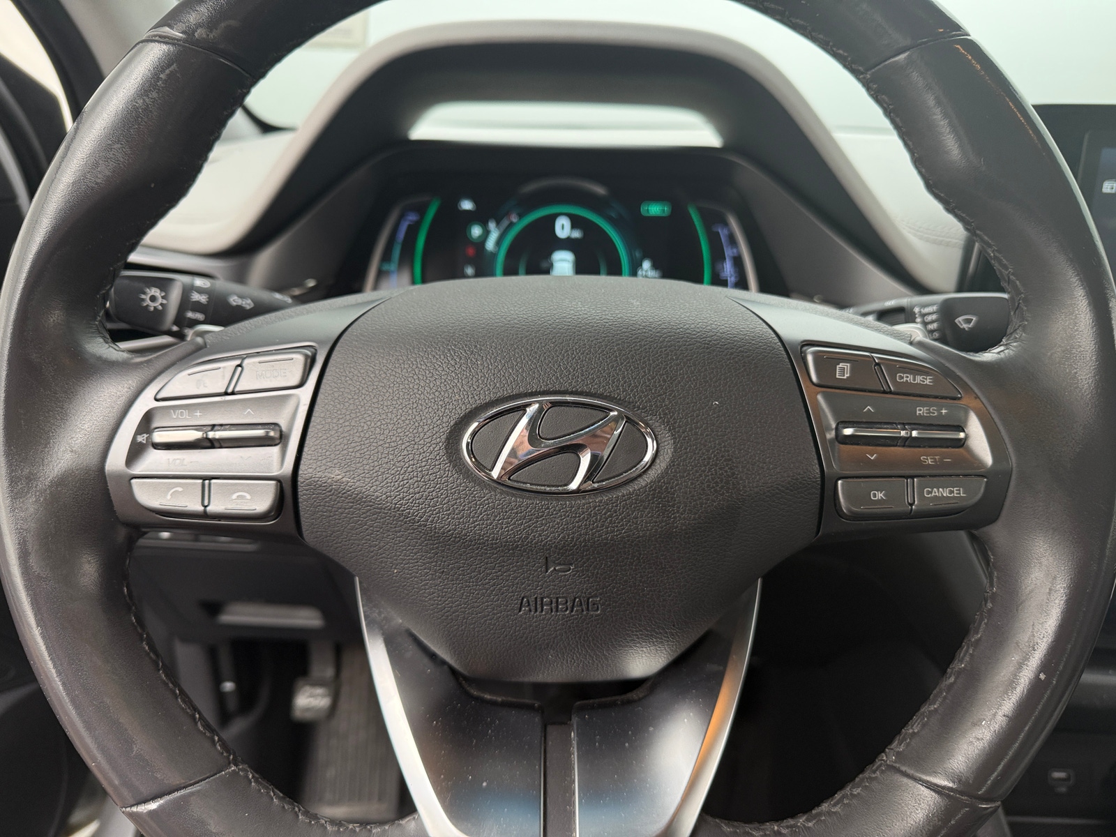 Thumbnail: 2020 Hyundai Ioniq - 5