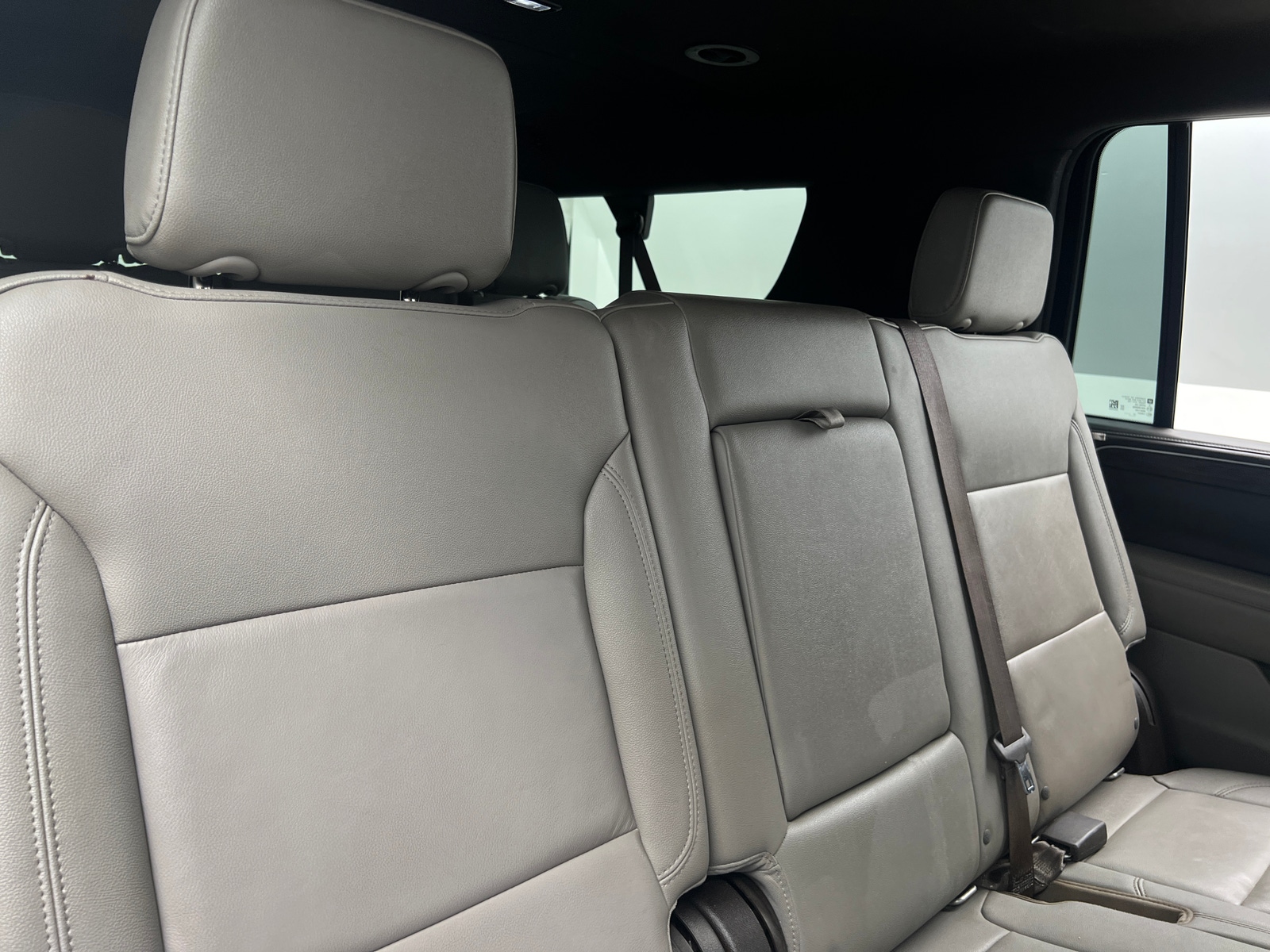 Thumbnail: 2022 Chevrolet Suburban - 5