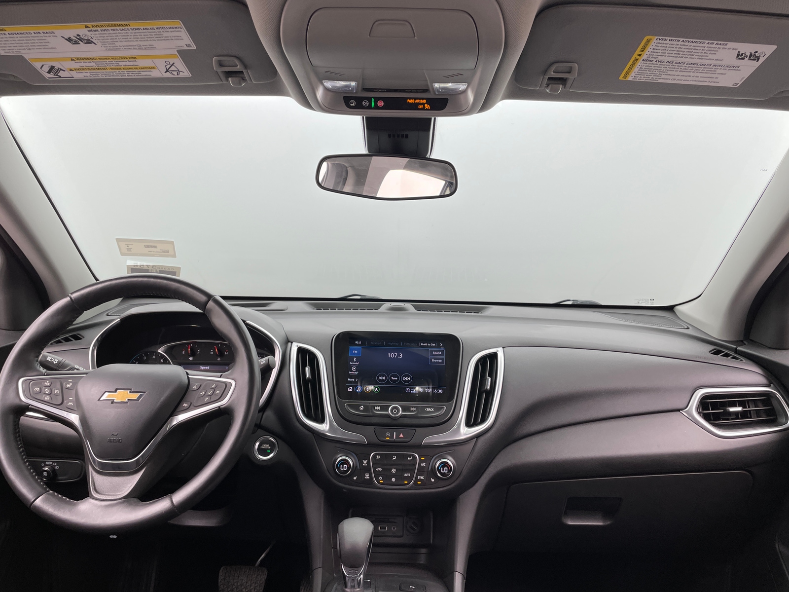 Thumbnail: 2022 Chevrolet Equinox - 3