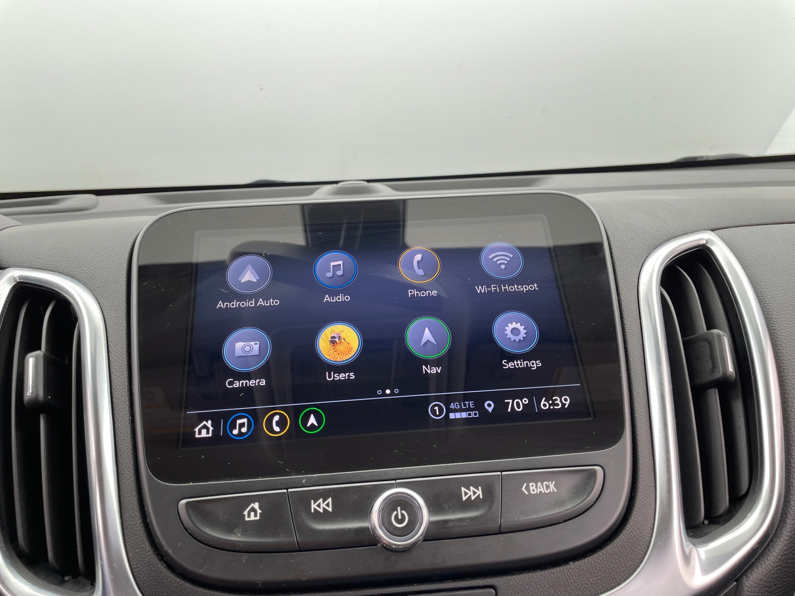 Thumbnail: 2022 Chevrolet Equinox - 4