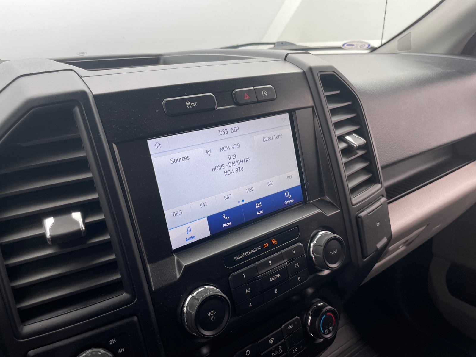 Thumbnail: 2020 Ford Econoline - 4