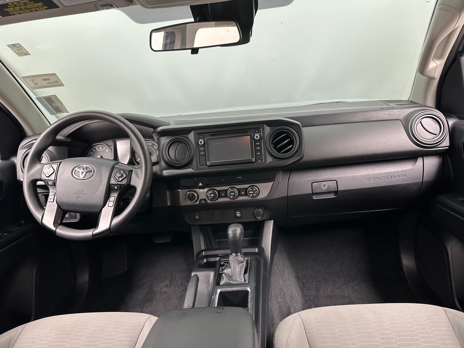 Thumbnail: 2019 Toyota Tacoma - 3