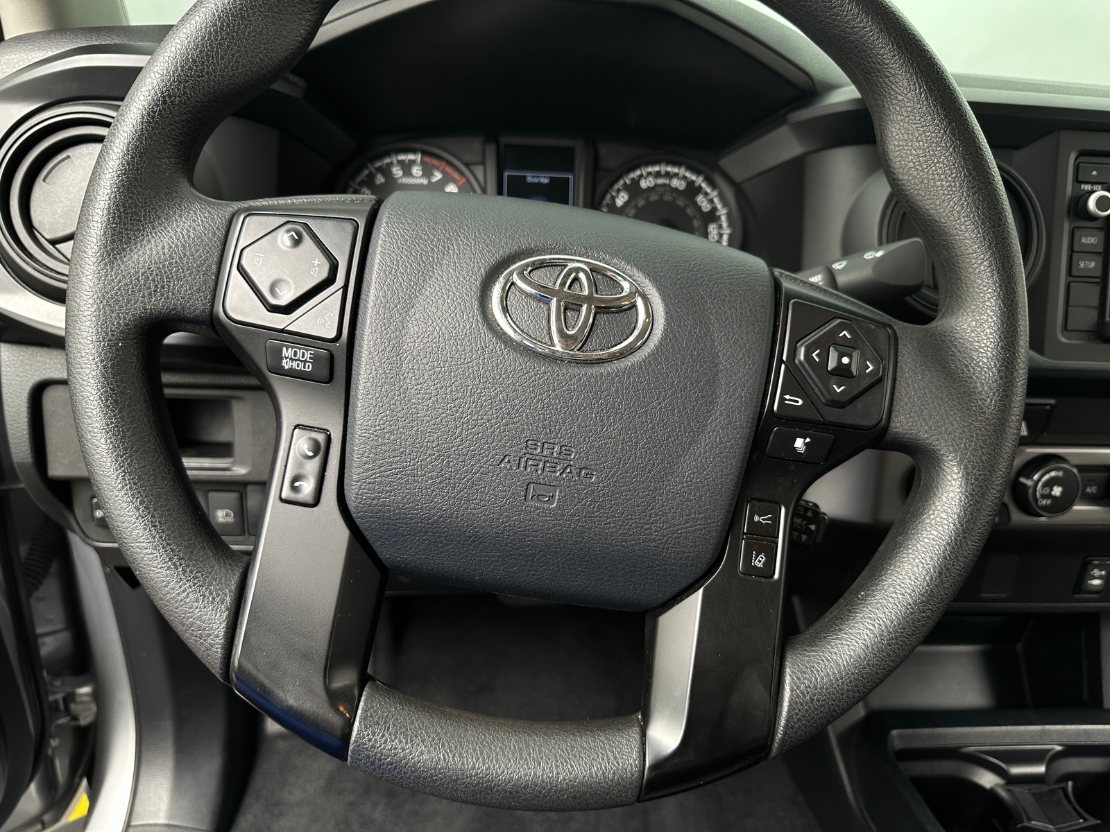 Thumbnail: 2019 Toyota Tacoma - 5
