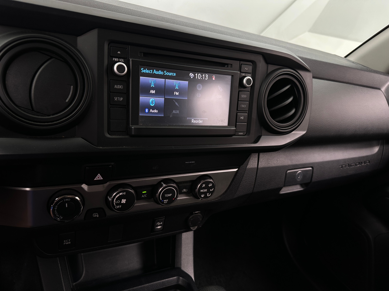Thumbnail: 2019 Toyota Tacoma - 4