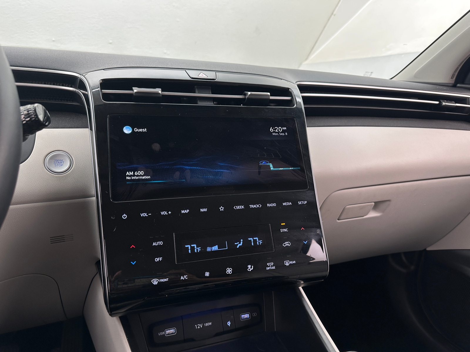Thumbnail: 2022 Hyundai Tucson - 4