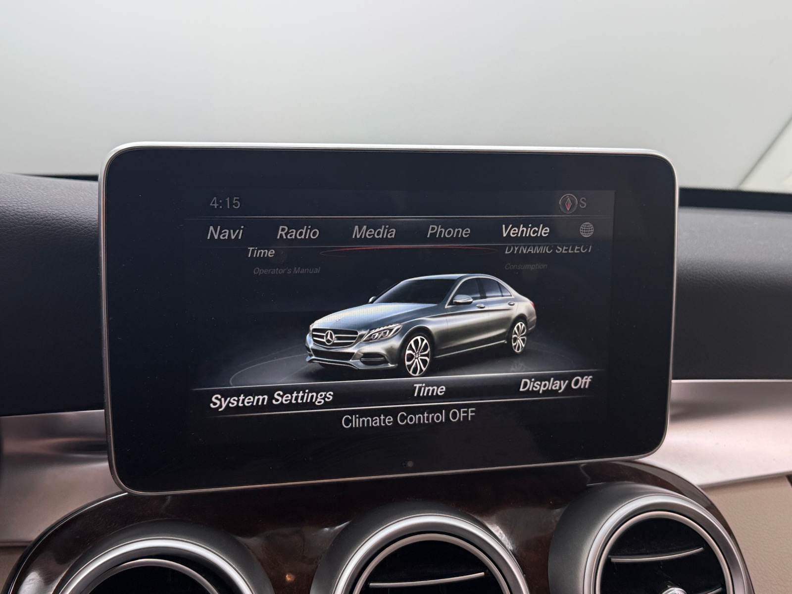 Thumbnail: 2016 Mercedes-Benz C-Class - 3
