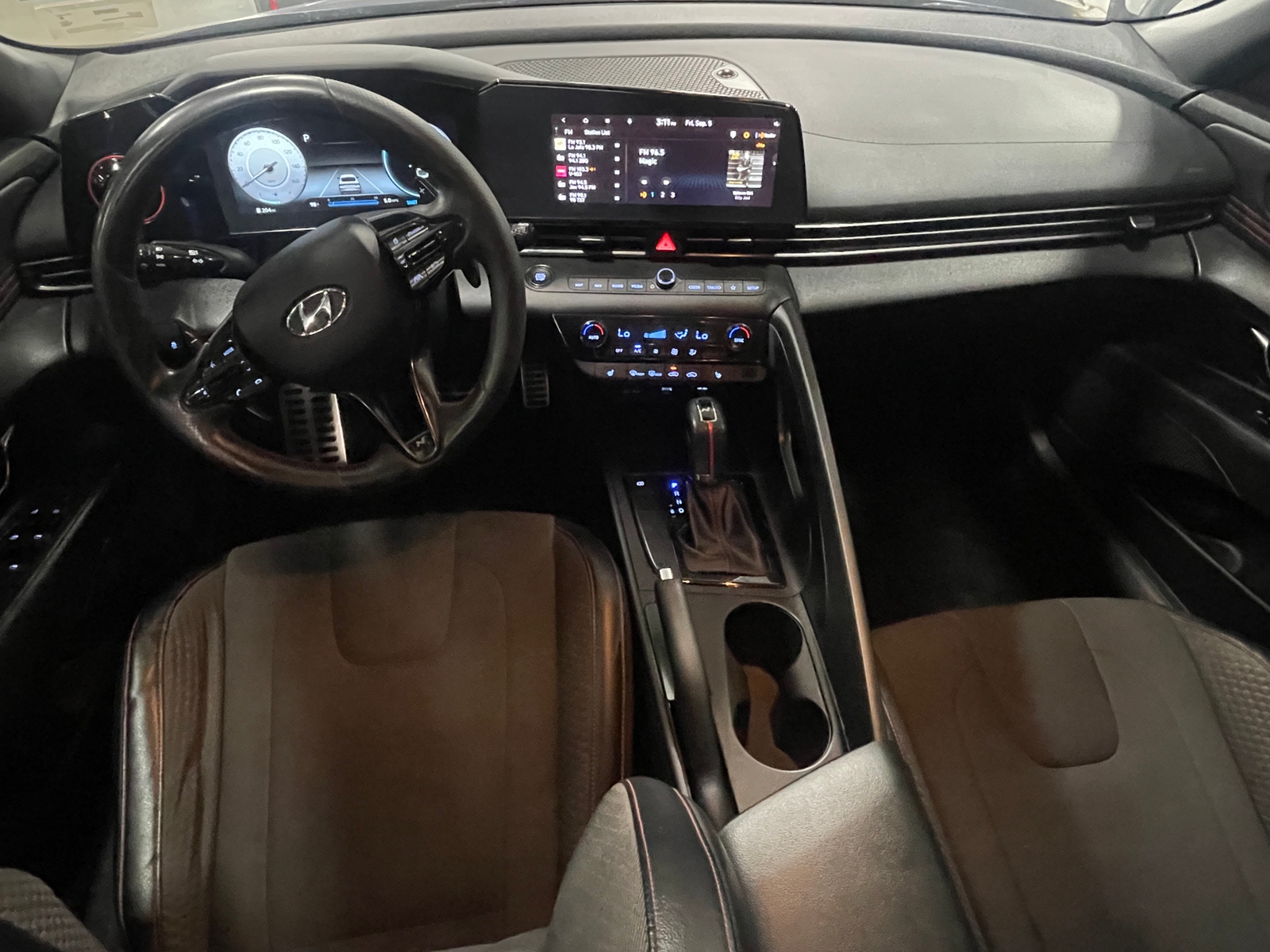 Thumbnail: 2023 Hyundai Elantra - 3