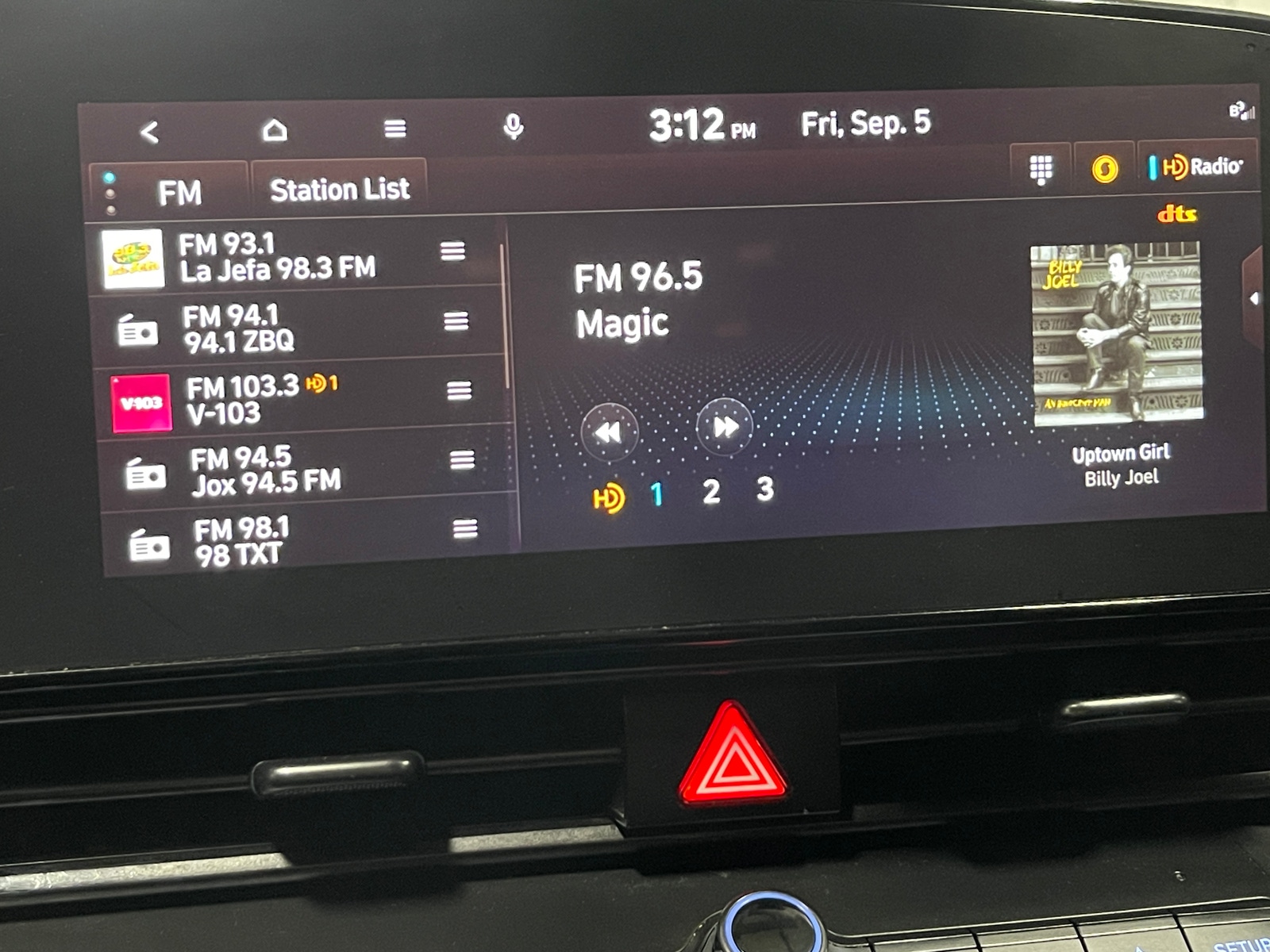 Thumbnail: 2023 Hyundai Elantra - 4