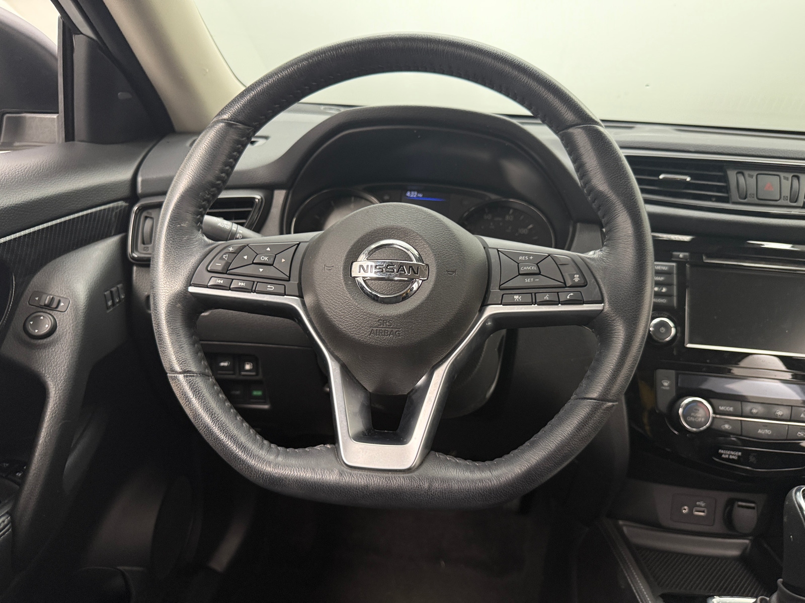 Thumbnail: 2018 Nissan Rogue - 4