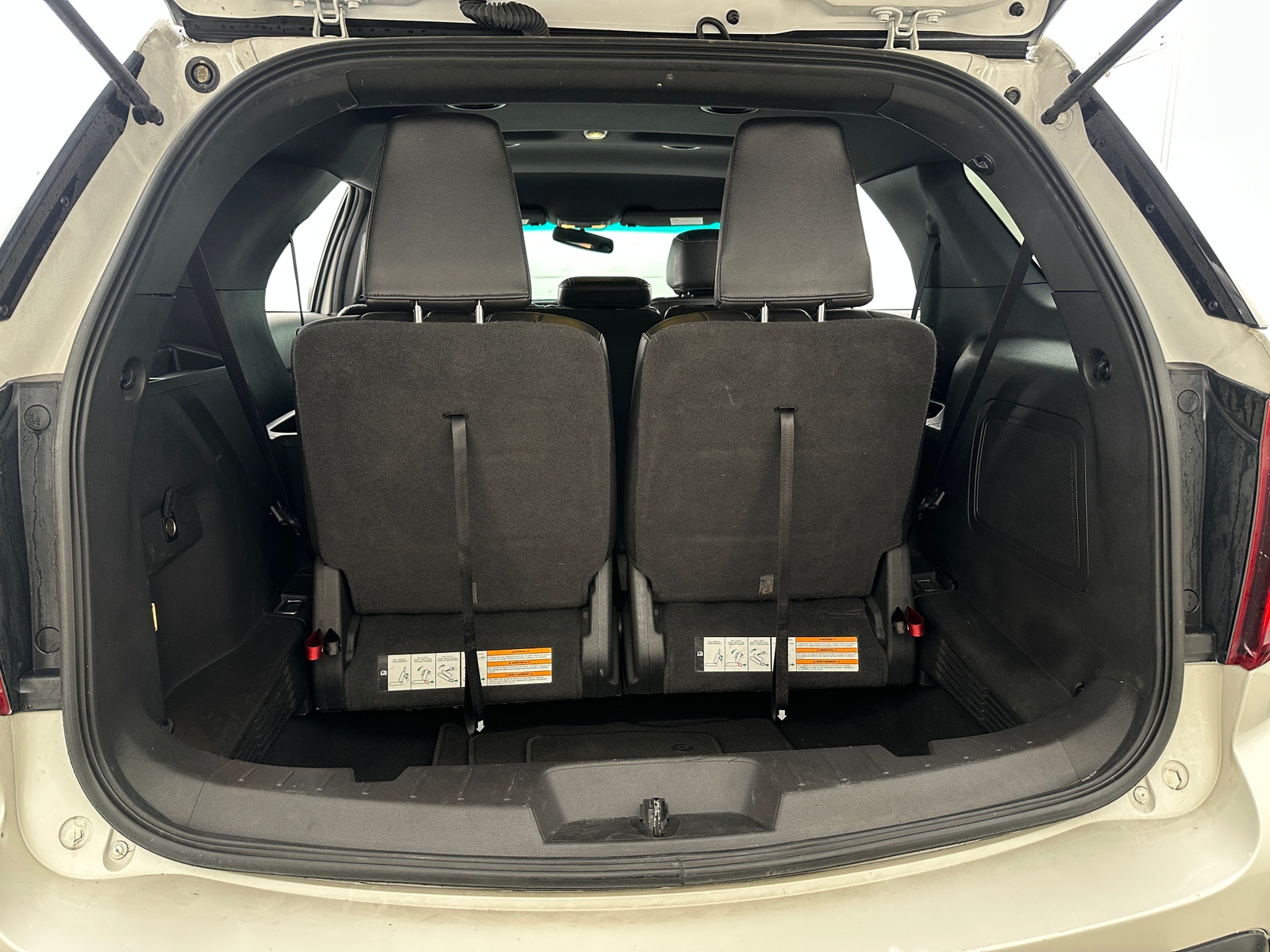 Thumbnail: 2014 Ford Explorer - 6