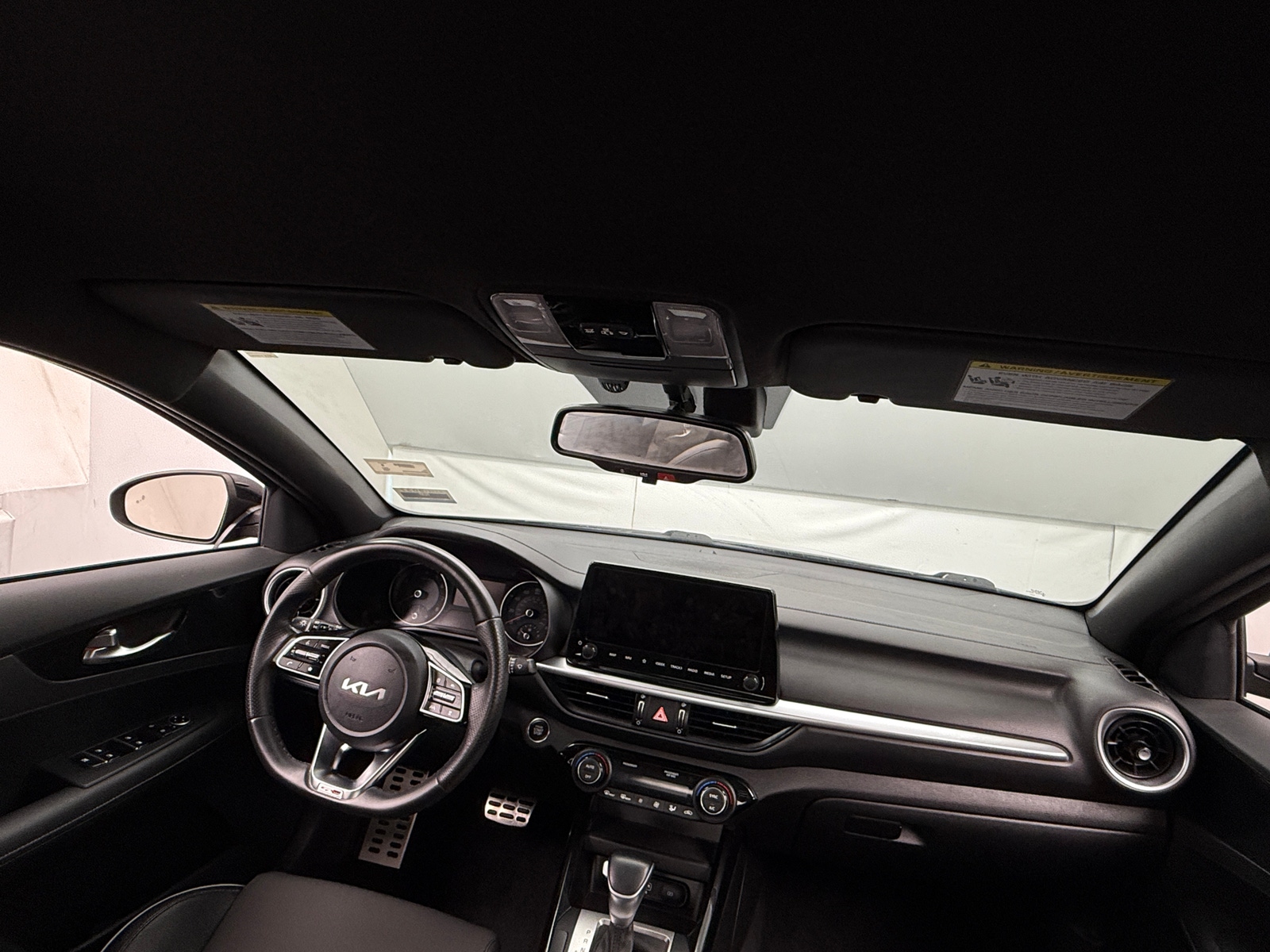 Thumbnail: 2023 Kia Forte - 3