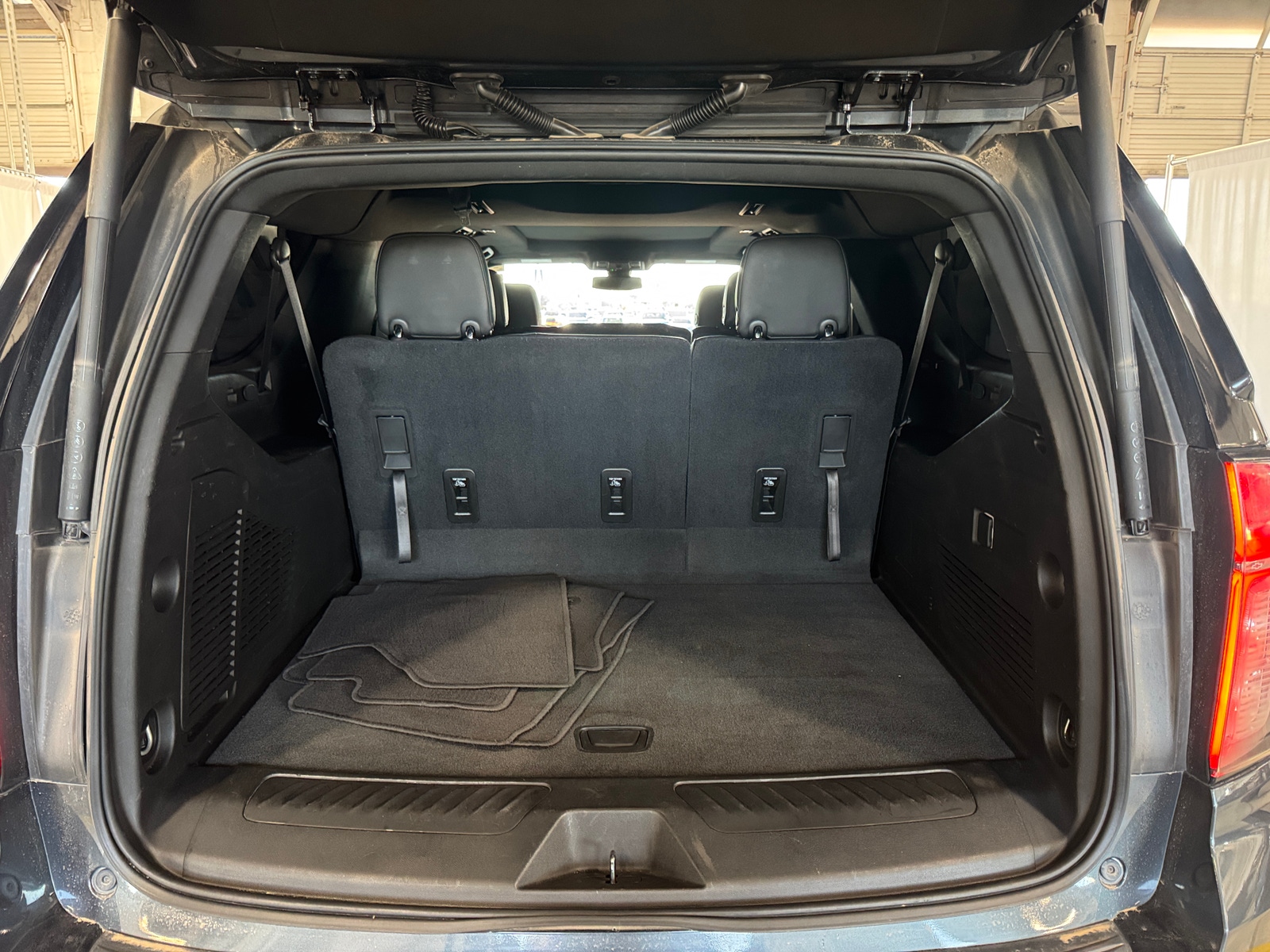 Thumbnail: 2021 Chevrolet Suburban - 6