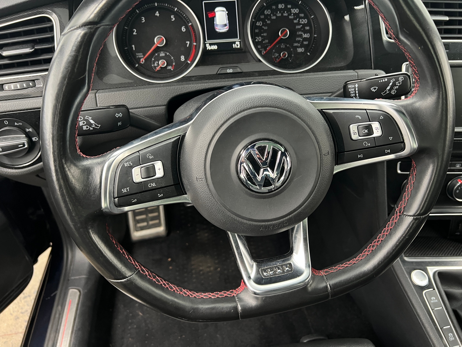 Thumbnail: 2016 Volkswagen Golf - 5
