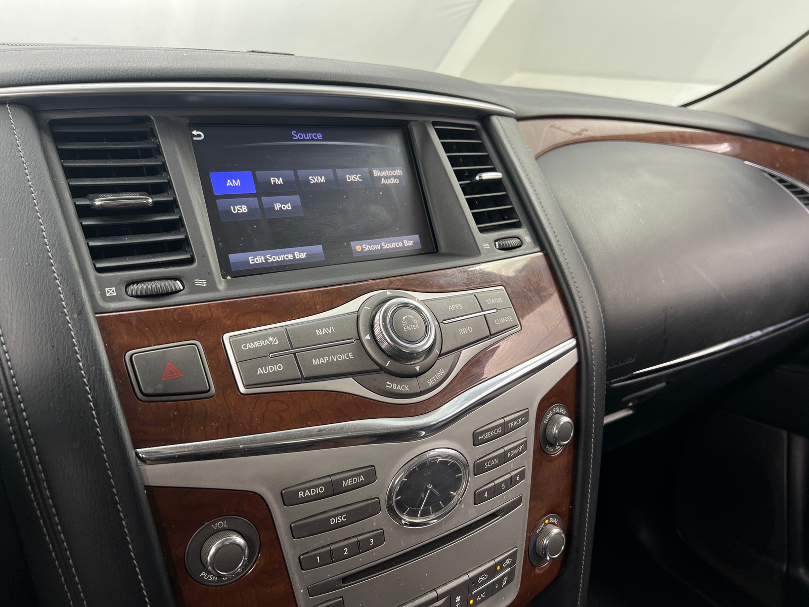 Thumbnail: 2019 INFINITI QX80 - 3