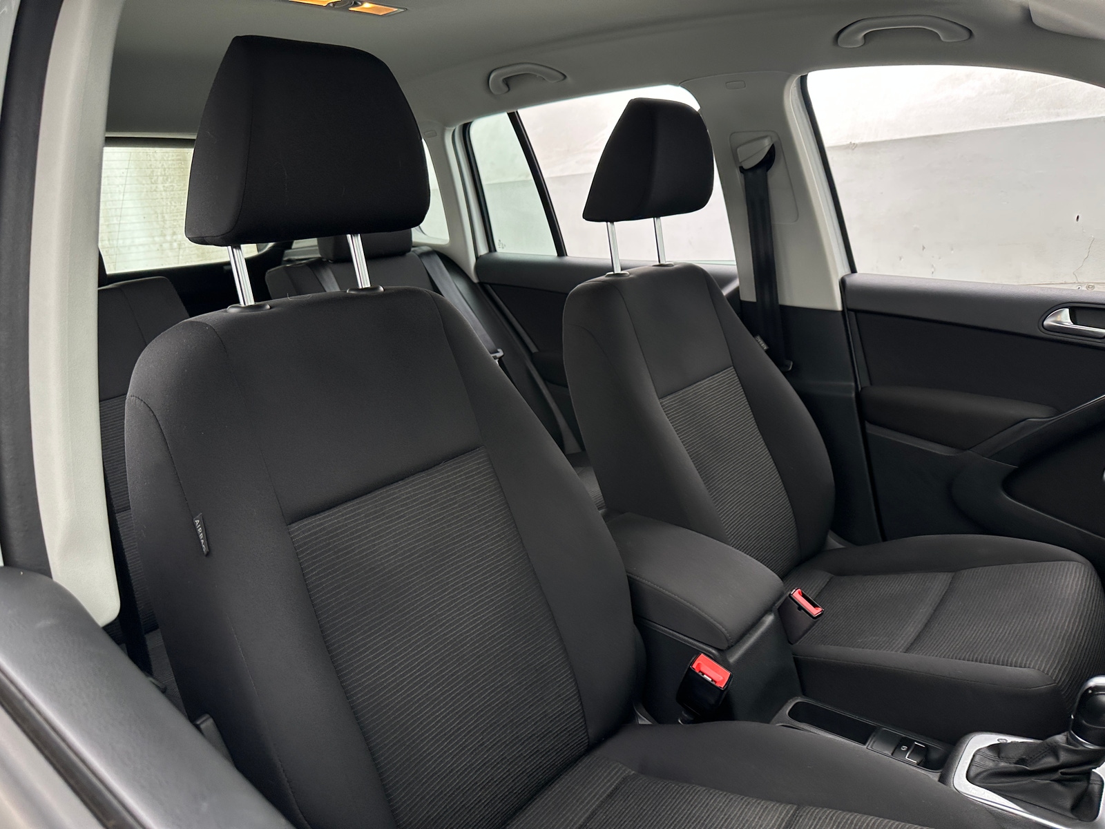 Thumbnail: 2018 Volkswagen Tiguan - 2