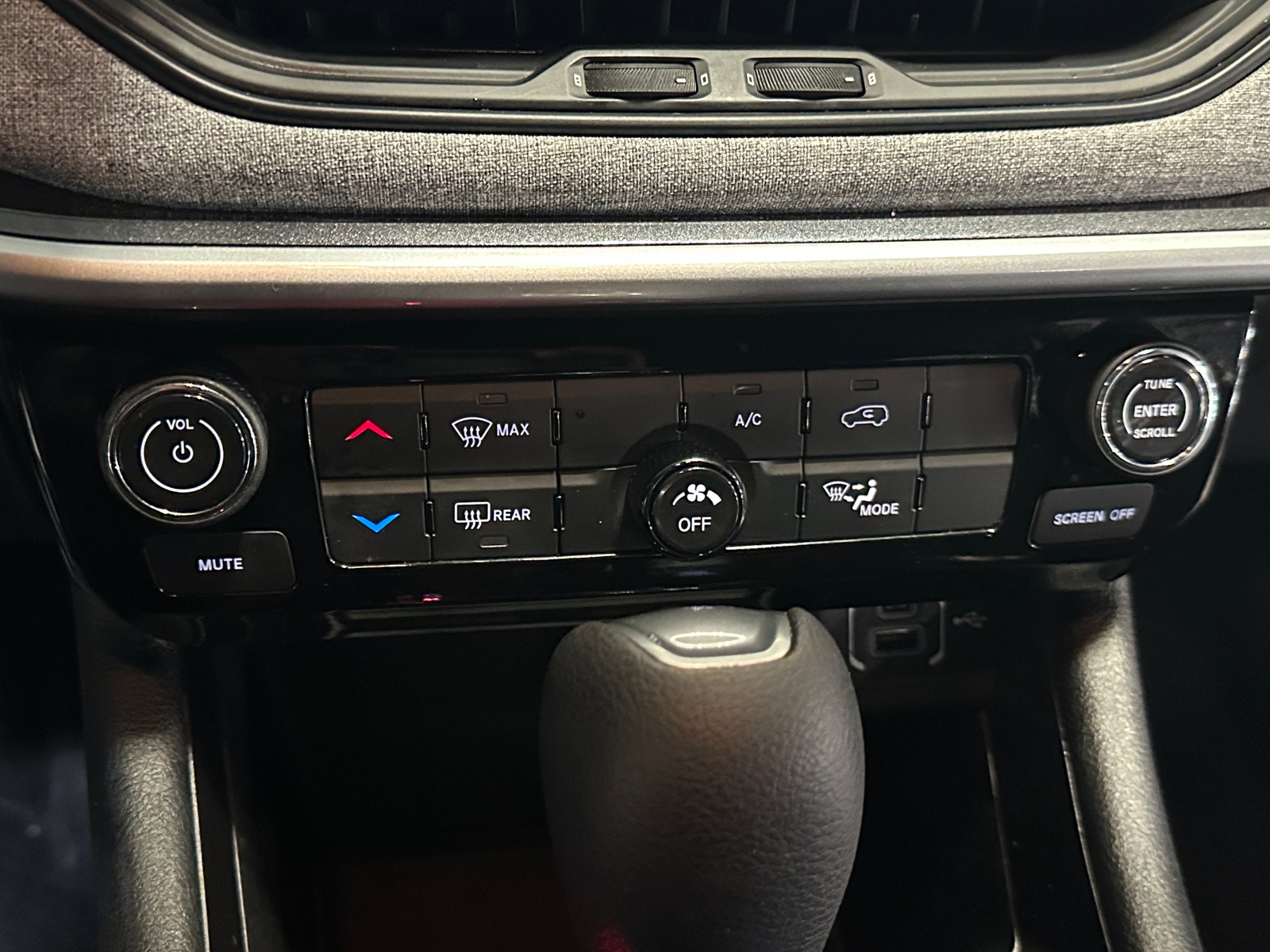 Thumbnail: 2023 Jeep Compass - 4