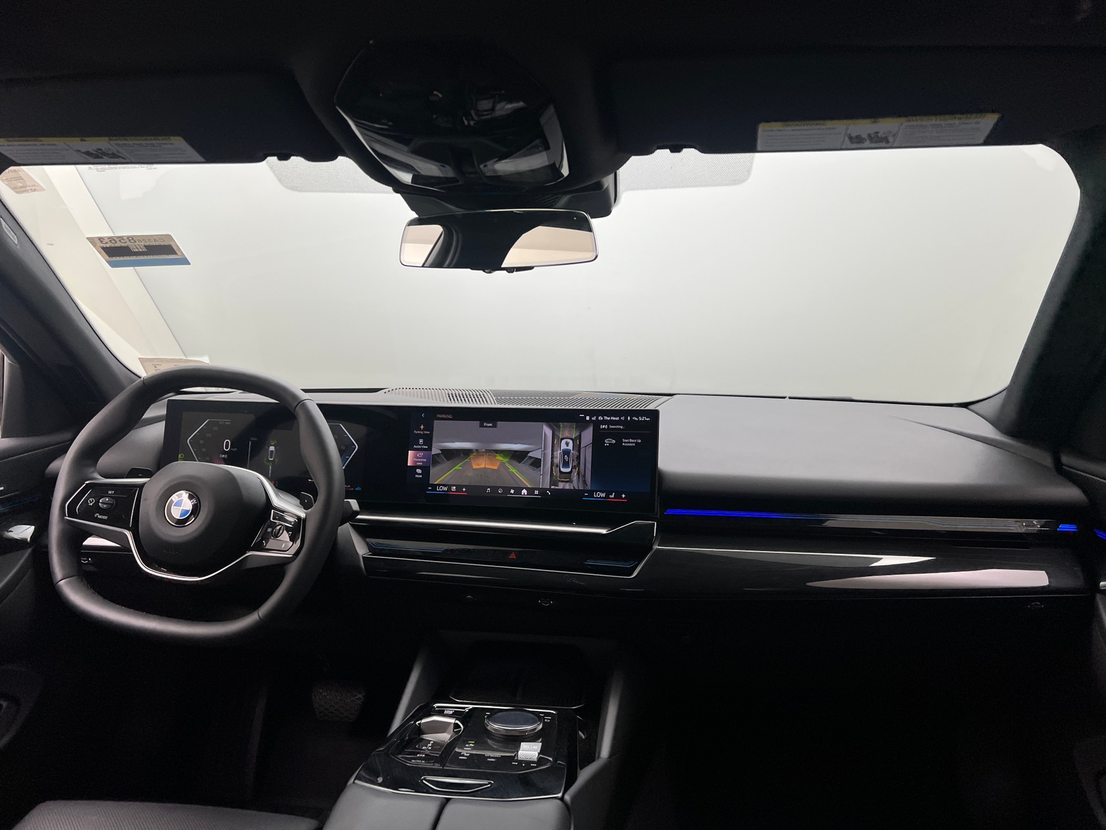 Thumbnail: 2025 BMW 5 Series - 2