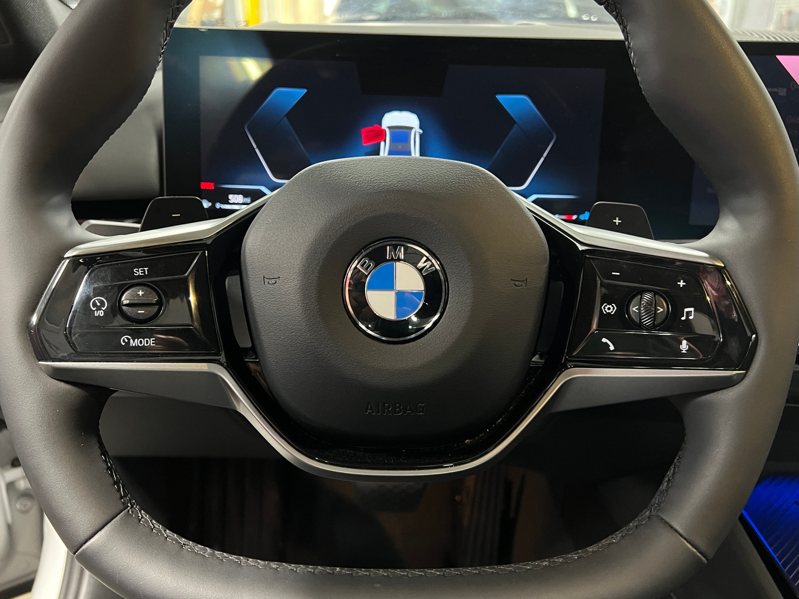 Thumbnail: 2025 BMW 5 Series - 4