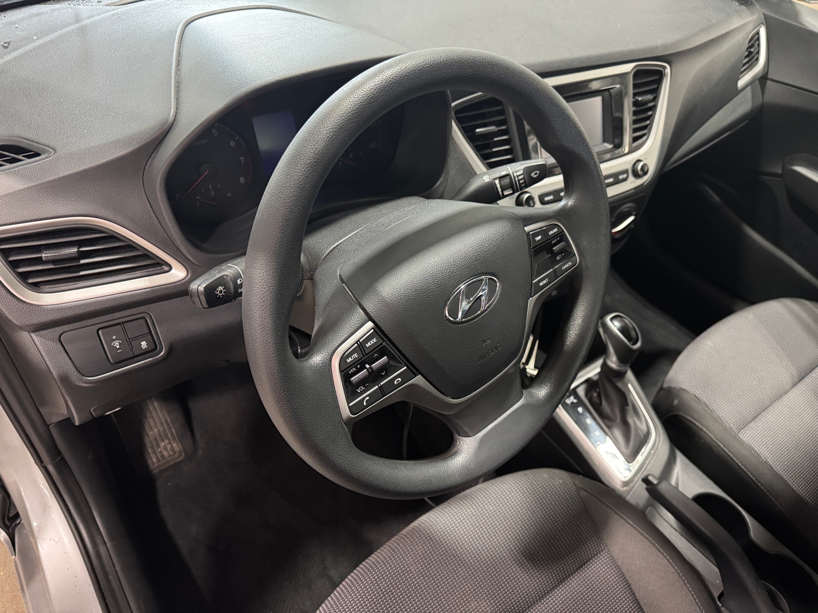 Thumbnail: 2022 Hyundai Accent - 3