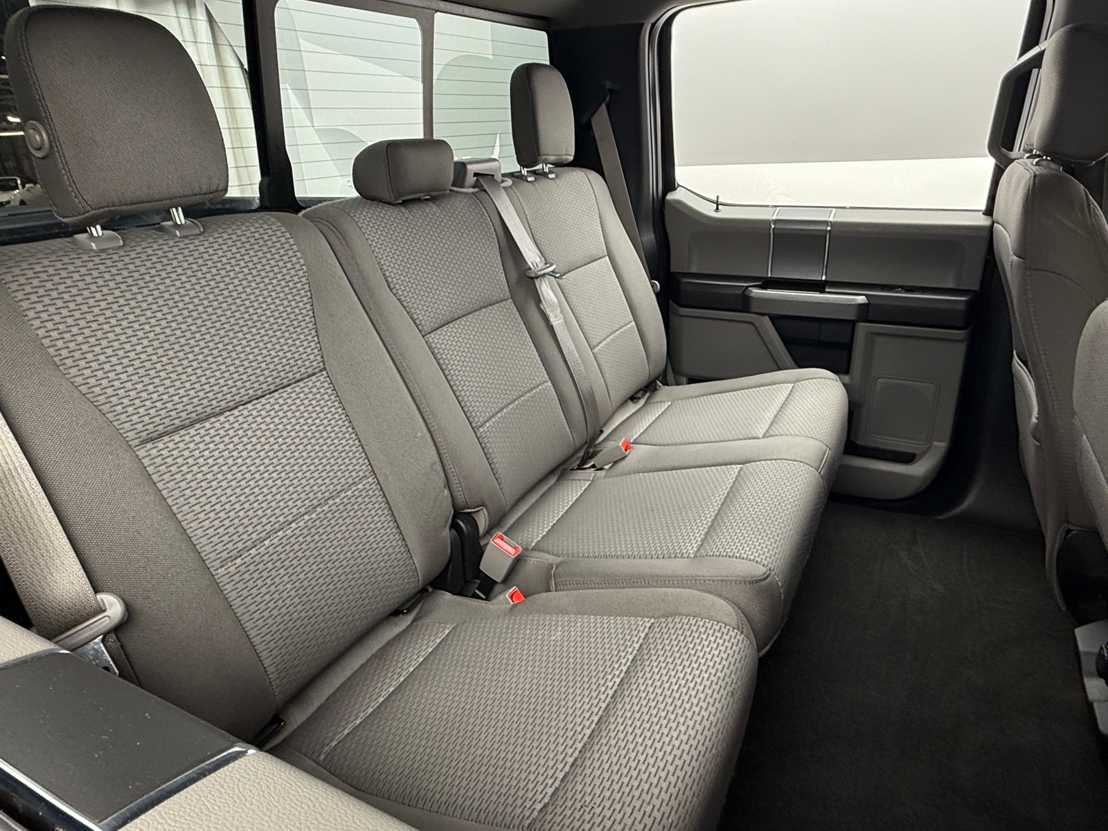 Thumbnail: 2019 Ford Econoline - 6