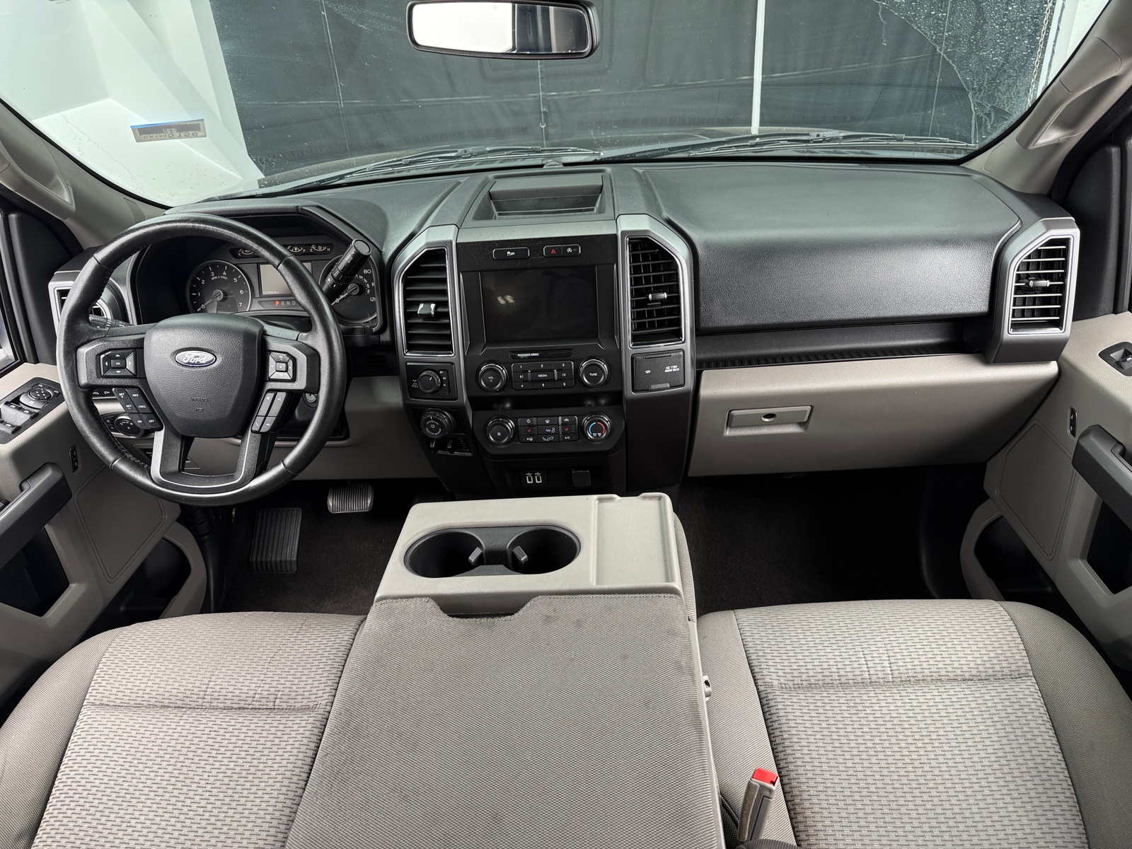 Thumbnail: 2019 Ford Econoline - 3