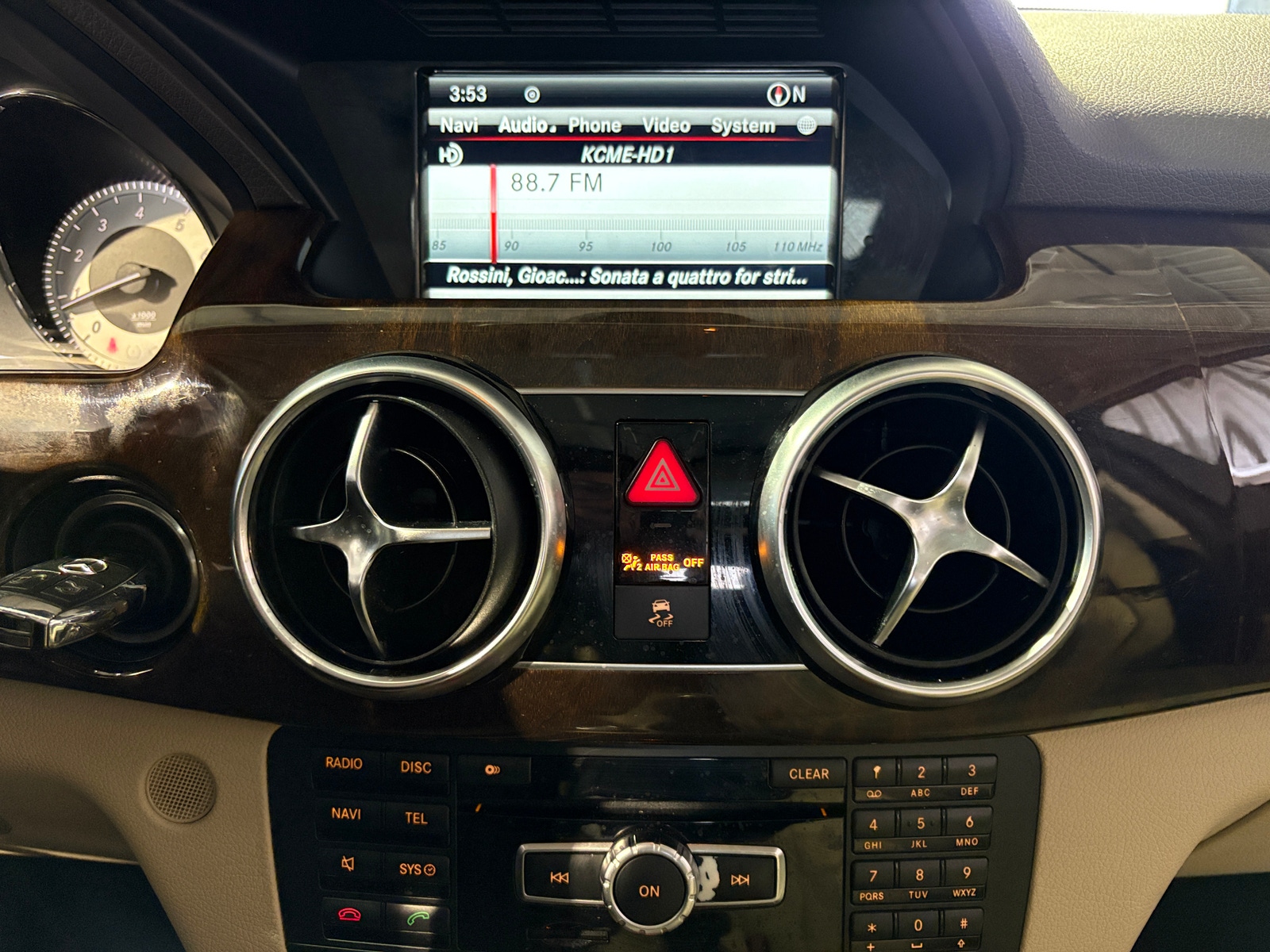 Thumbnail: 2014 Mercedes-Benz GLK - 3